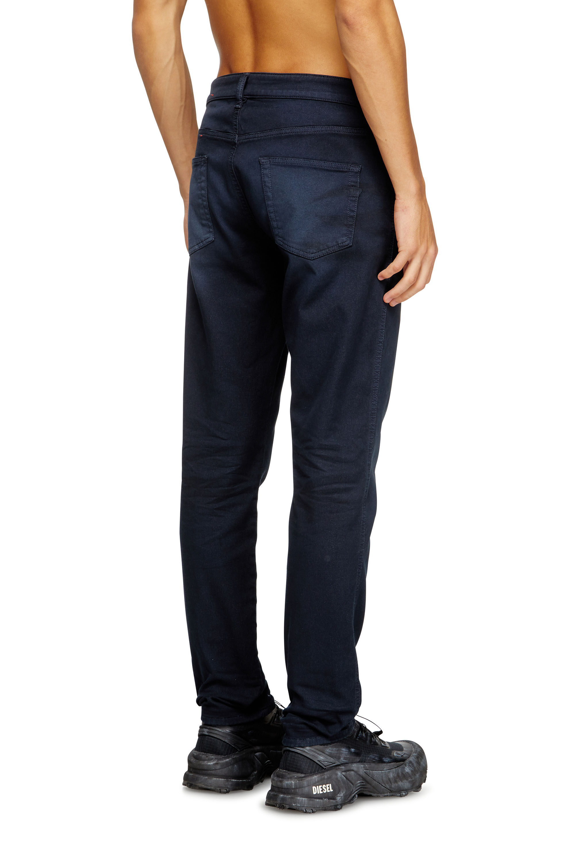 Diesel - Man's Slim 2062 D-Strukt Joggjeans&reg; 0670M, Dark Blue - 3