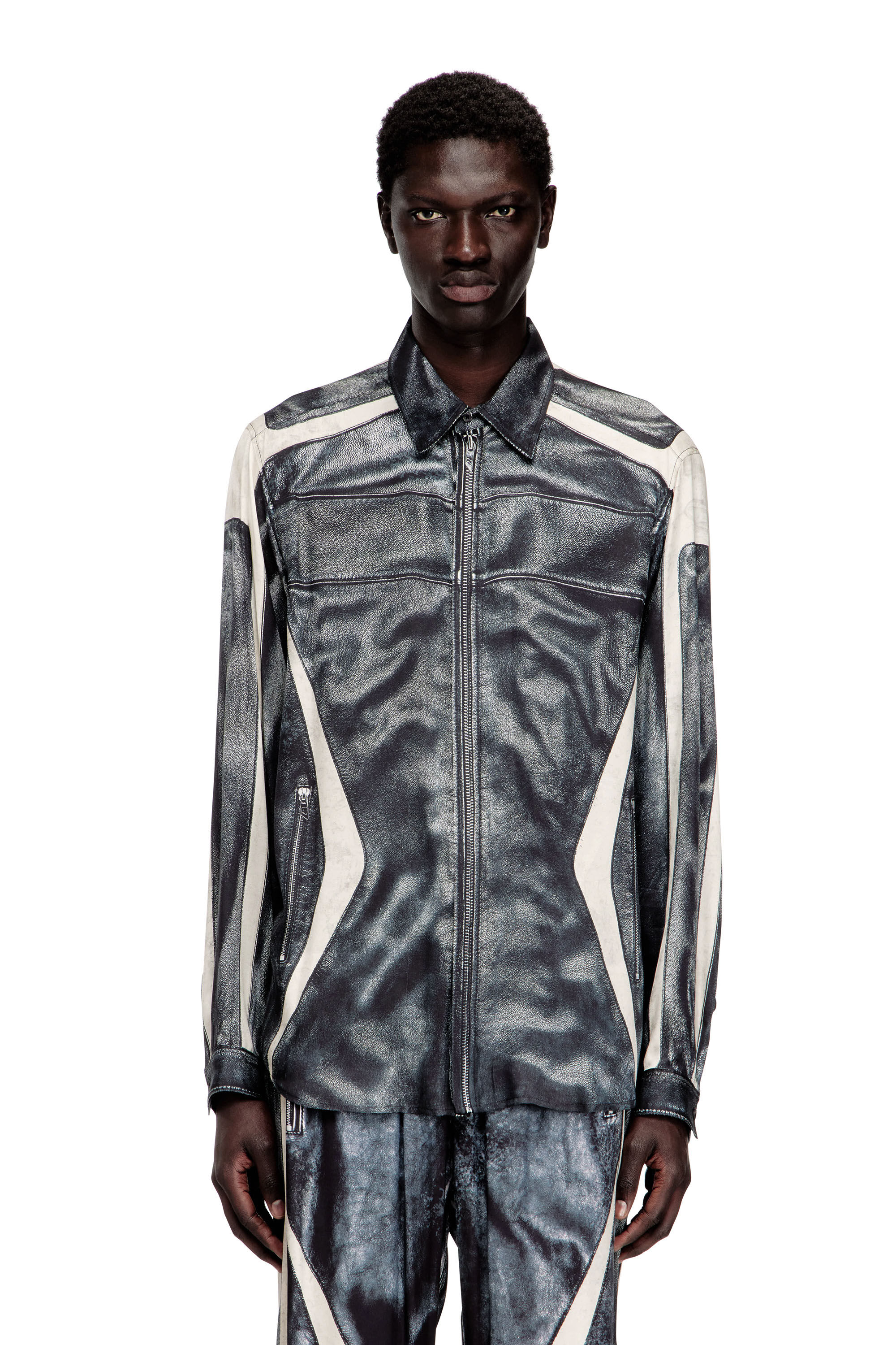 Diesel - S-SIMPLY-BMCZ, Man's Printed viscose shirt with front zip closure in Black/White - 3