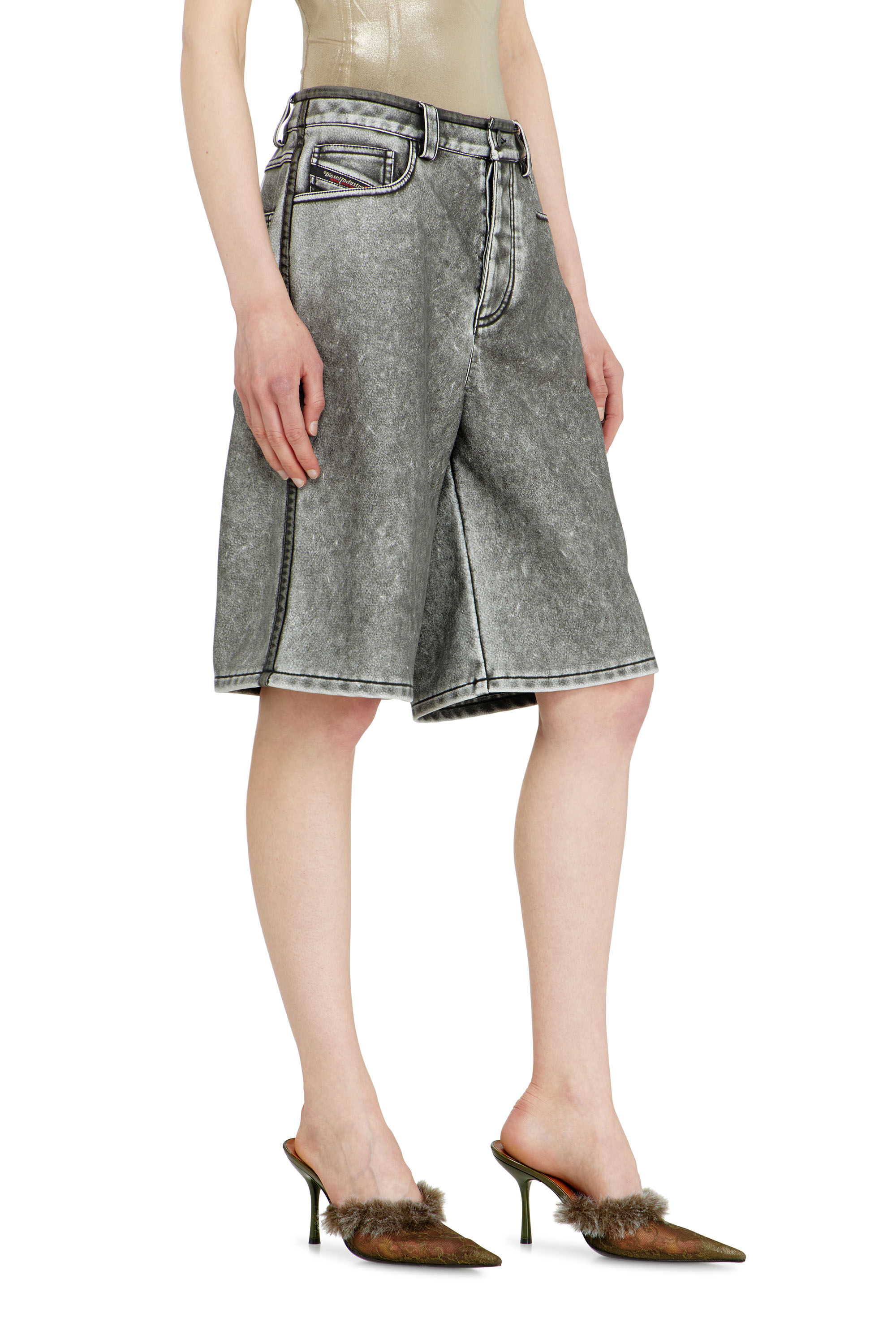 Diesel - P-ARLOR, Woman's Bermuda shorts in PU in Grey - 3