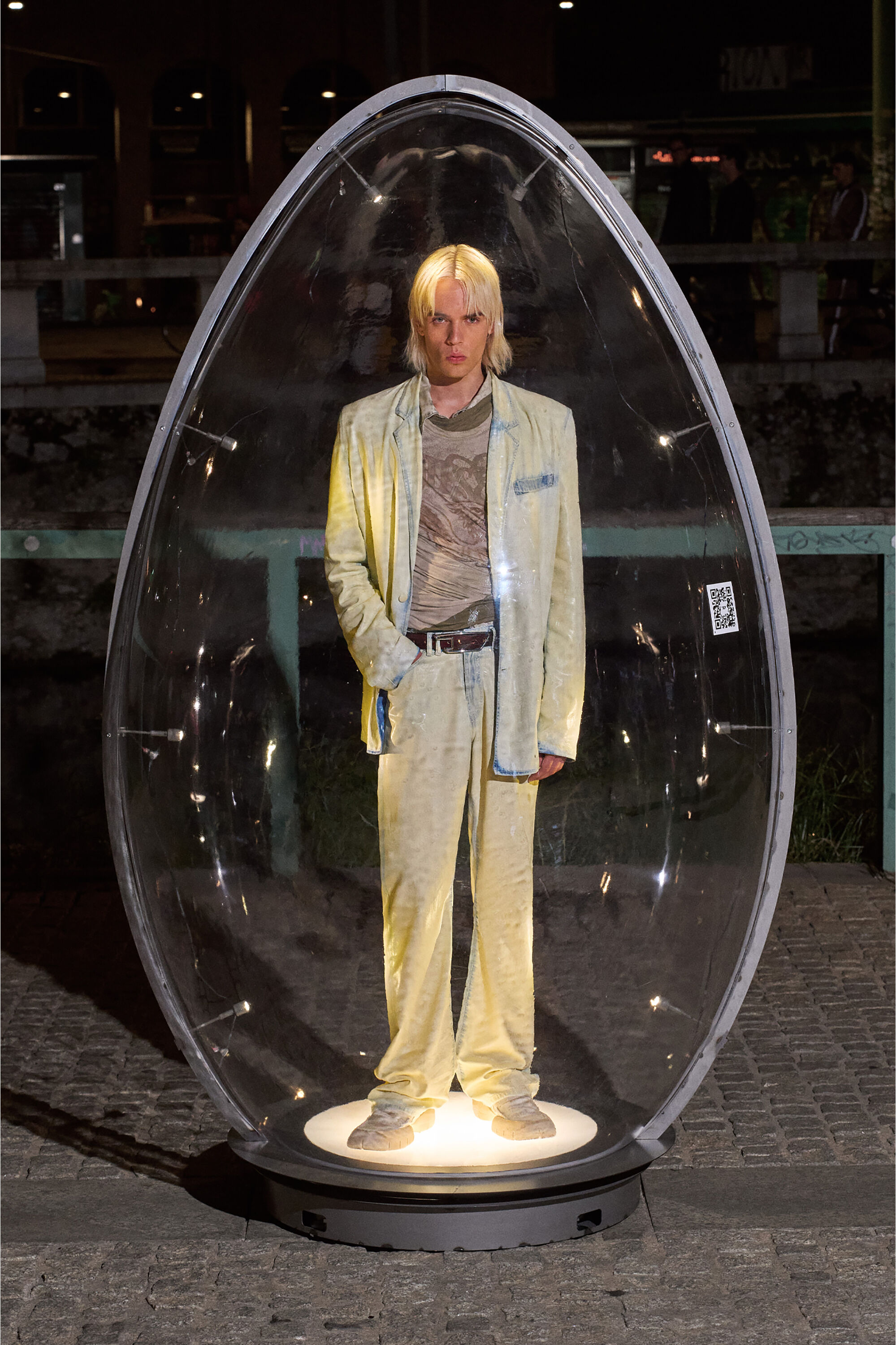 Diesel - D-NIVALE-FSI, Man's Blazer in fluid X-Ray bleach denim in Light Blue - 6