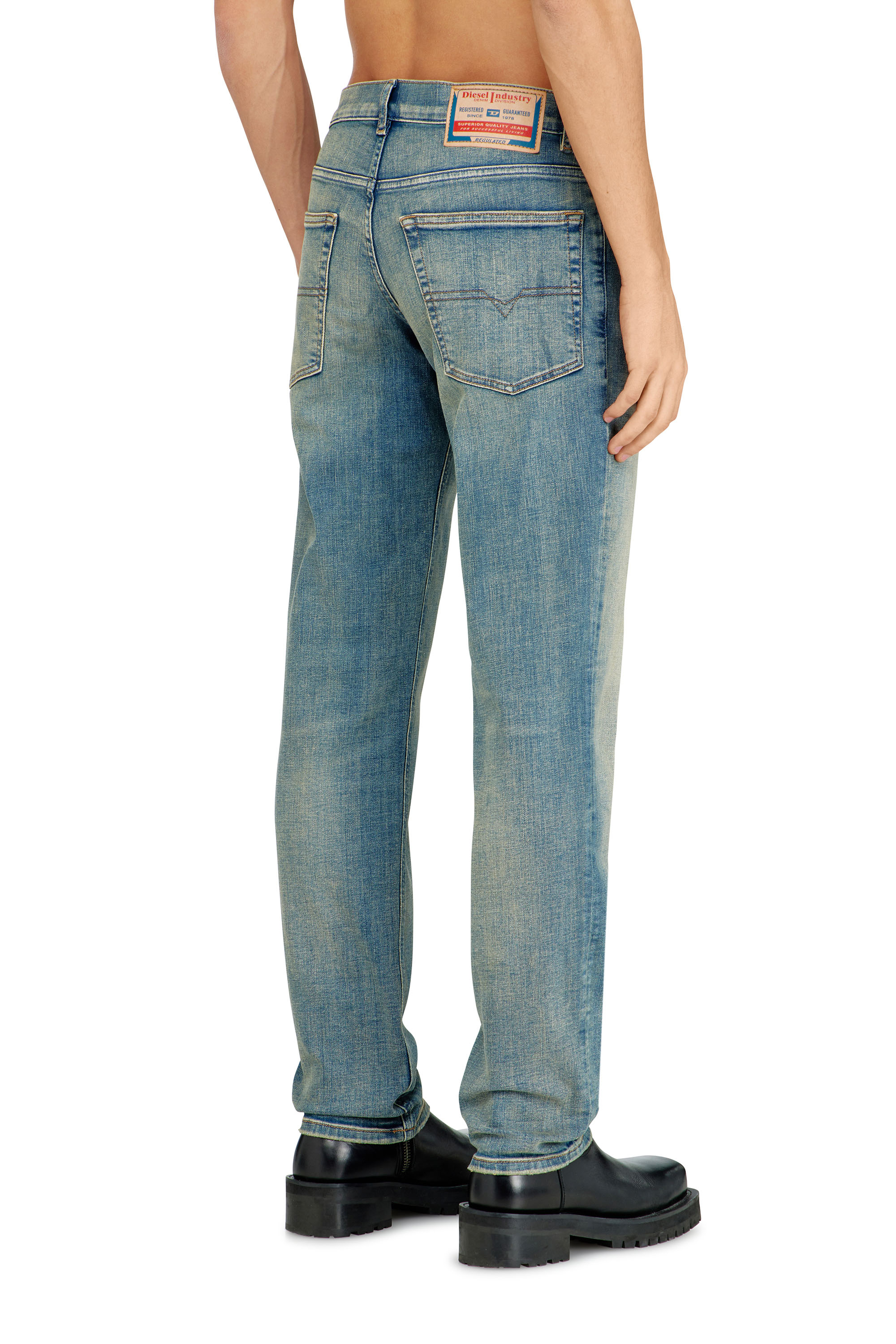 Diesel - Man's Regular Jeans 2023 D-Finitive 09N32, Medium blue - 3