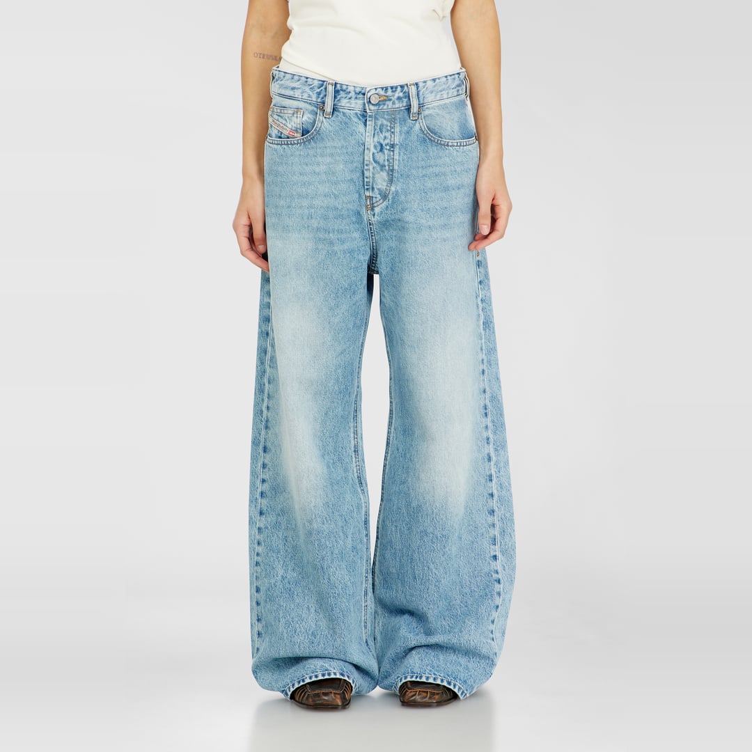 Diesel Jeans Relaxed Taille Basse 1996 D-Sire, Bleu clair, Fermeture boutonnée