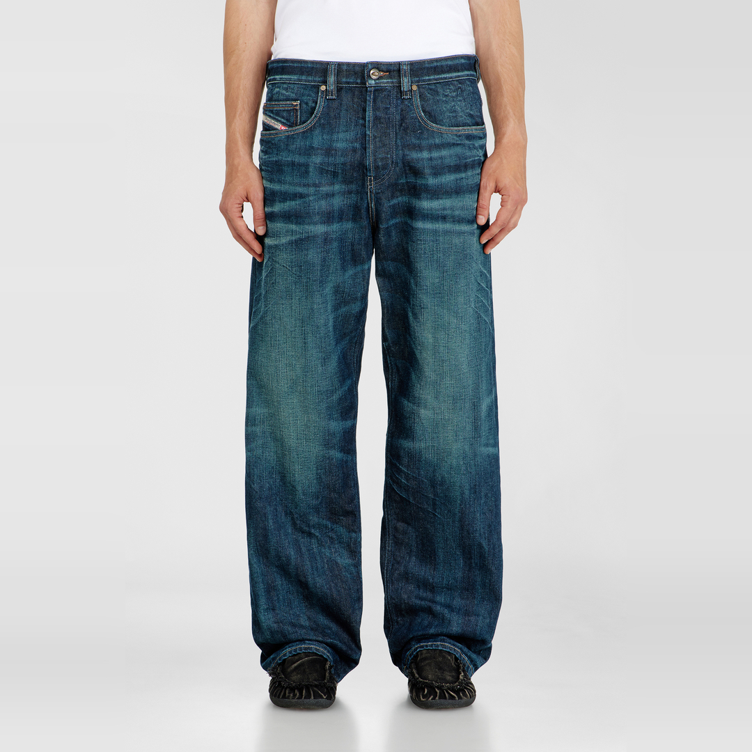 Diesel Jeans Relaxed Taille Basse 2001 D-Macro,, Fermeture boutonnée