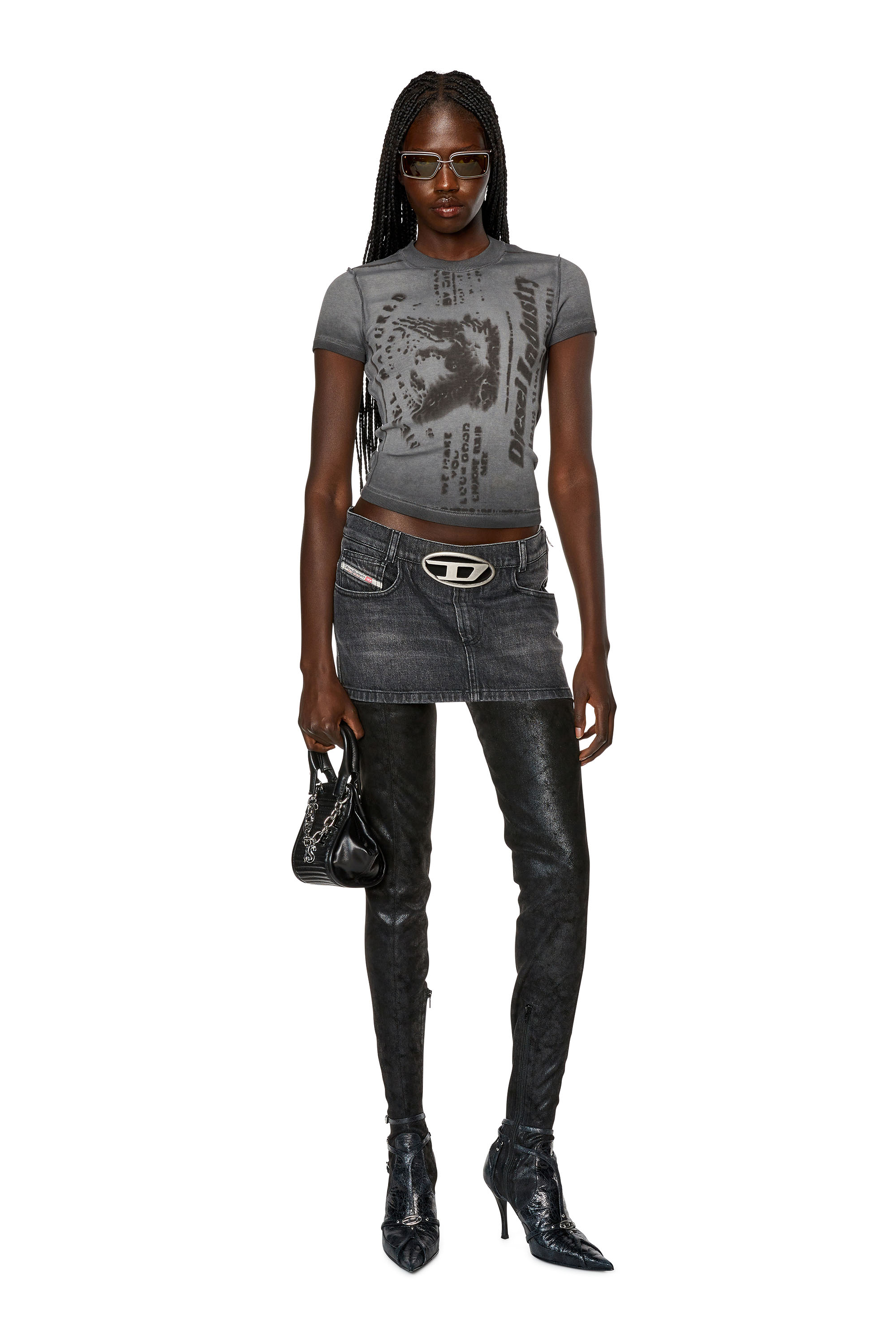 Diesel - D-VINA-RR XS, Woman's D-Vina-RR XS - Handbag in leather in Black - 2