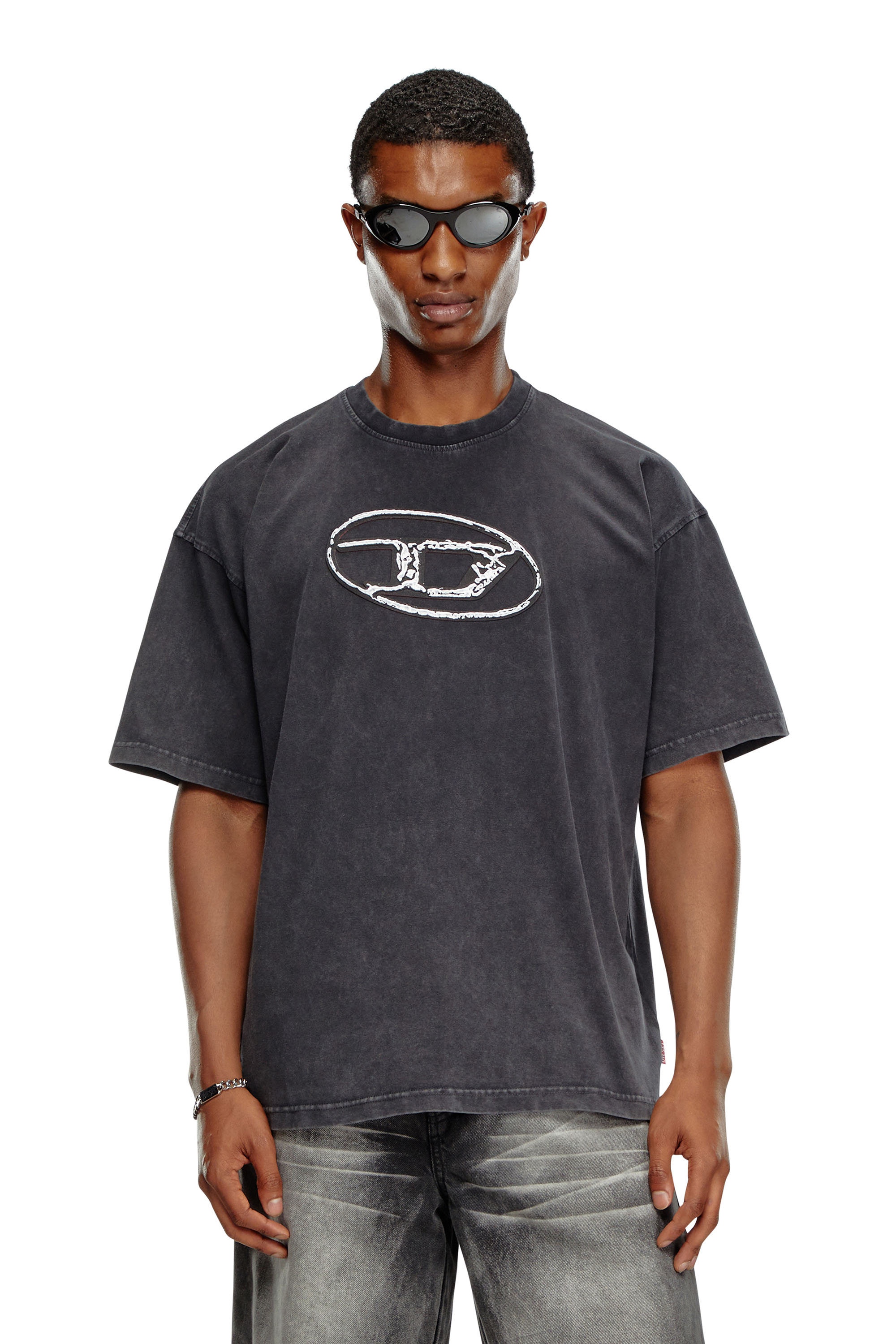 Diesel - Camiseta desteñida con estampado Oval D - Camisetas - Hombre - Negro