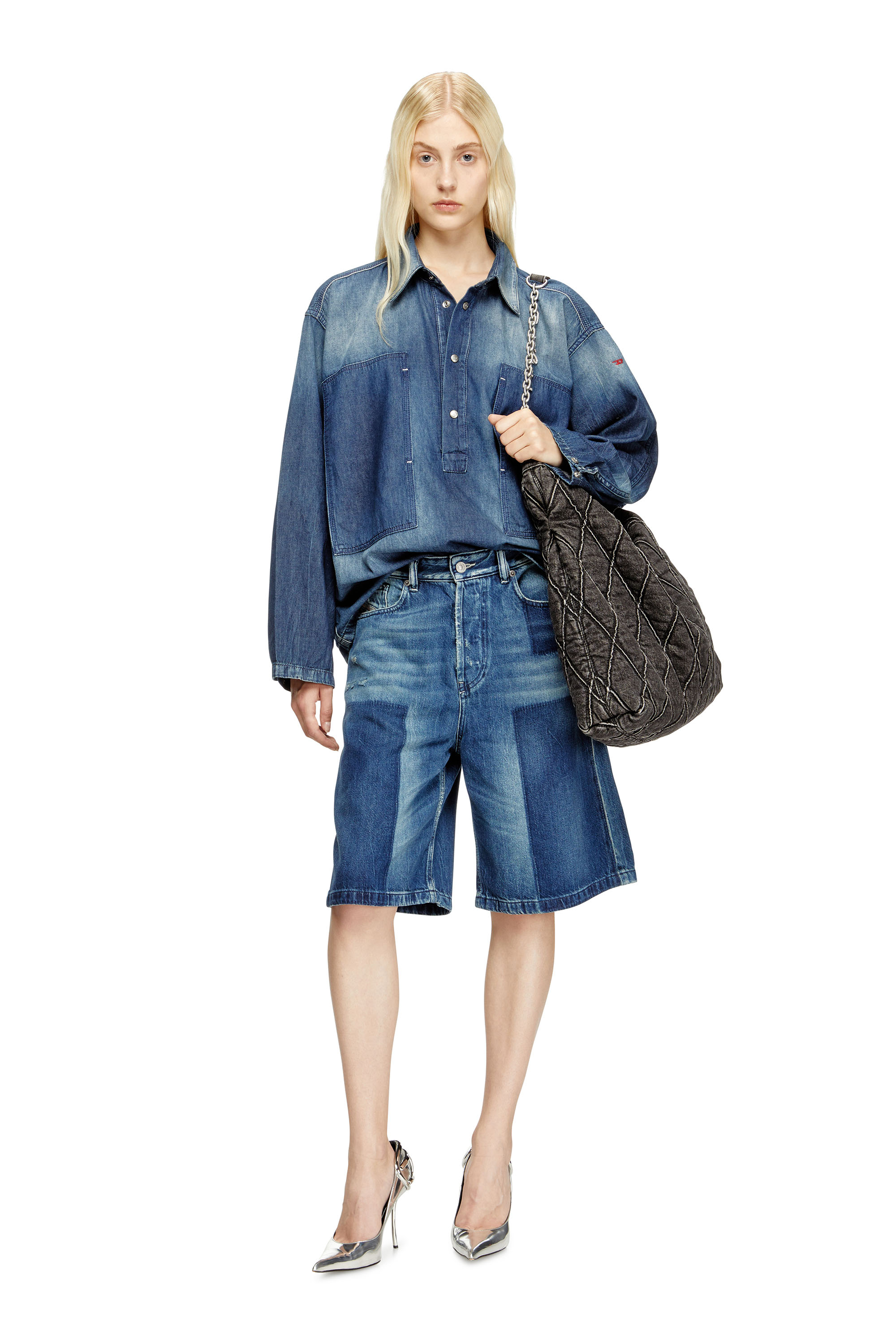 Diesel - DE-SIRE-SHORT, Woman's Shorts in contrast-effect denim in Medium blue - 2