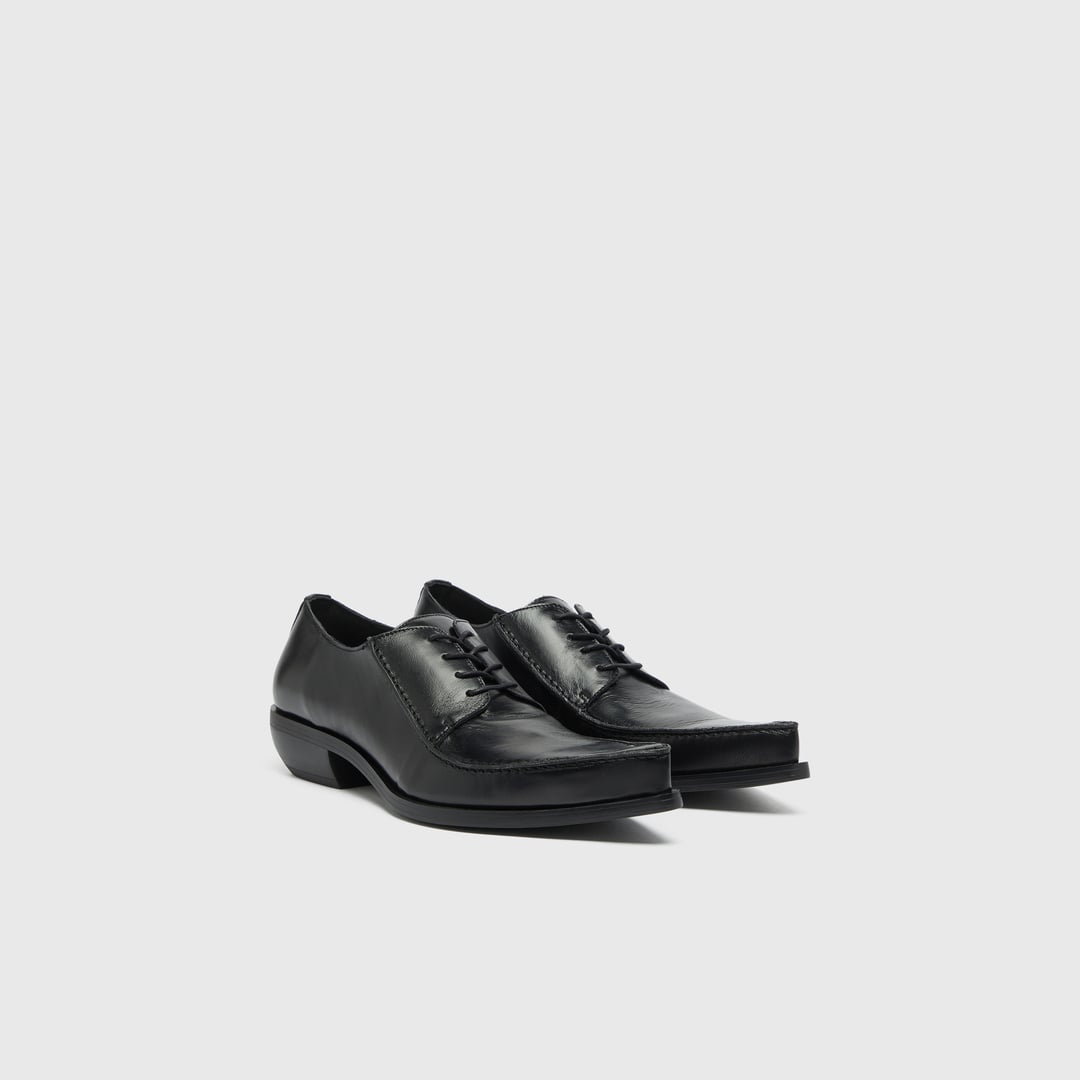 Diesel - D-Frido-Derby shoes in leather - Lace Ups and Clogs - Man - Black