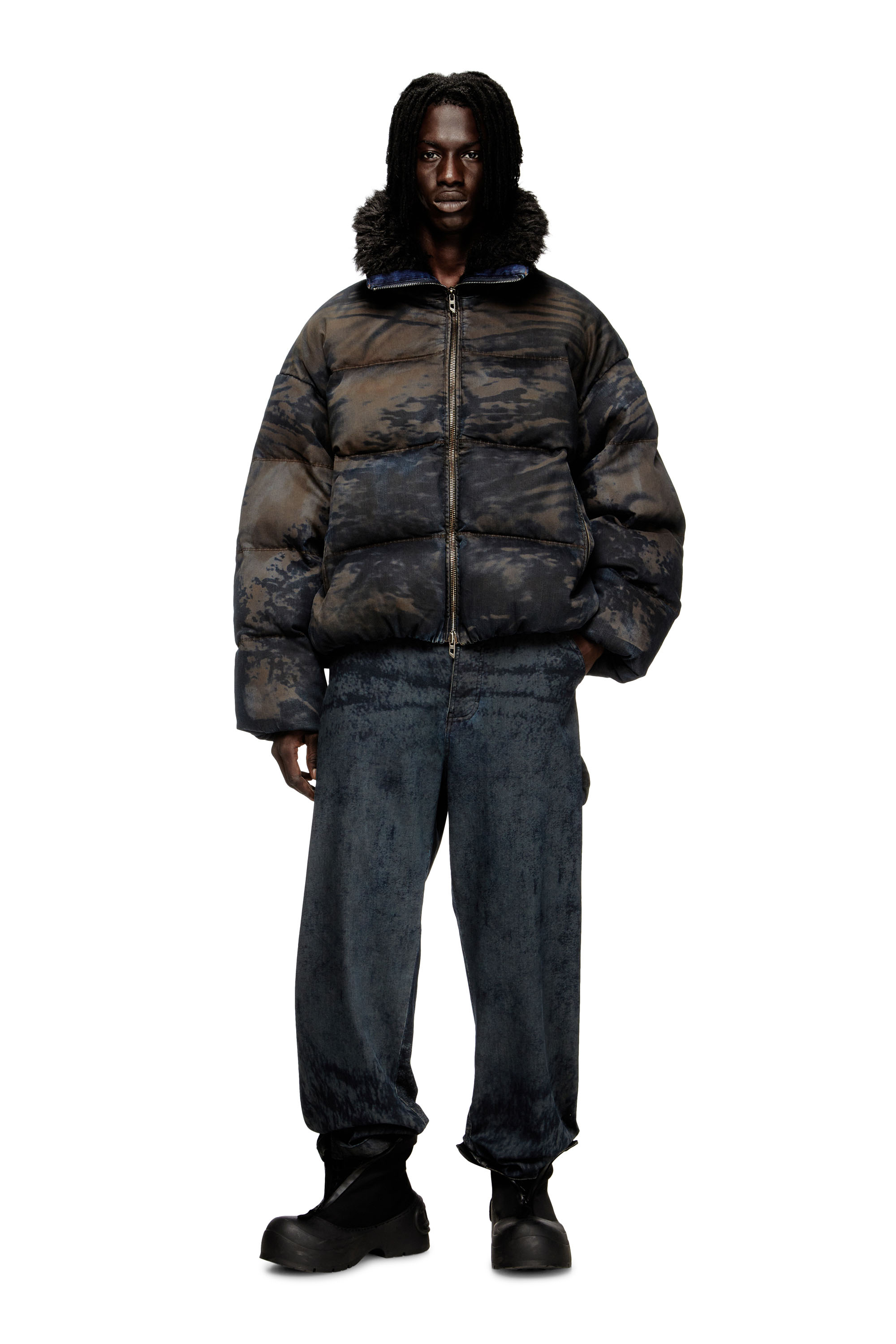Diesel - W-JOHNS, Man's Puffer jacket in dirt-effect camo denim in Black/Brown - 2