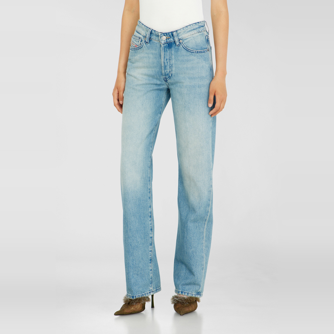 Diesel Women's Blue Regular Jeans High Waist 1971 D-Sent, Light Button Fly Size 26 - Image 1