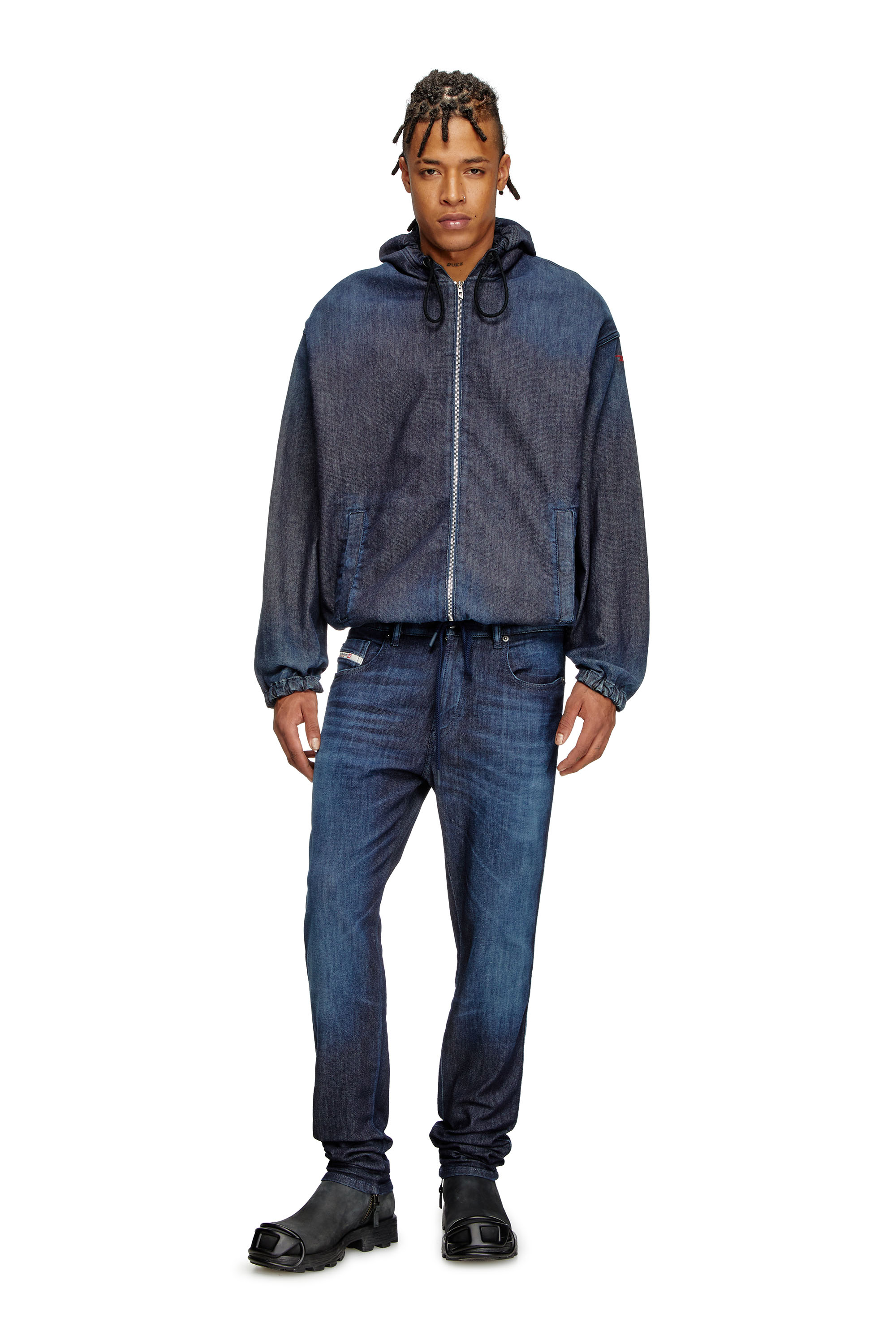 Diesel - Man's Slim 2062 D-Strukt Joggjeans® 09L11, Dark Blue - 2