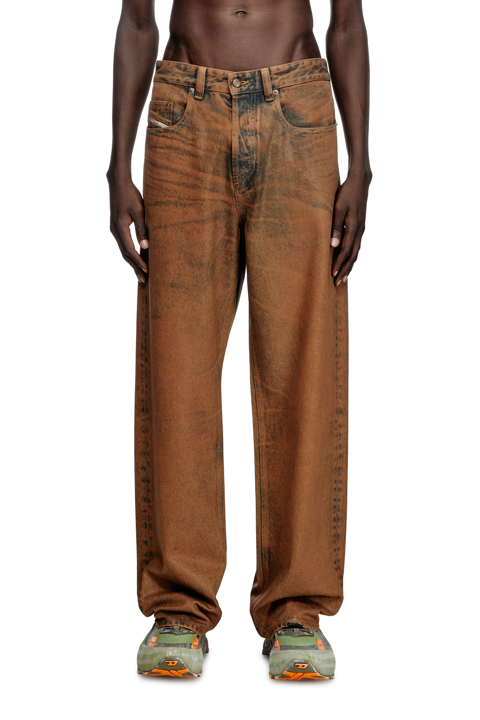 Diesel - Relaxed Jeans - 2001 D-Macro - Jeans - Man - Brown