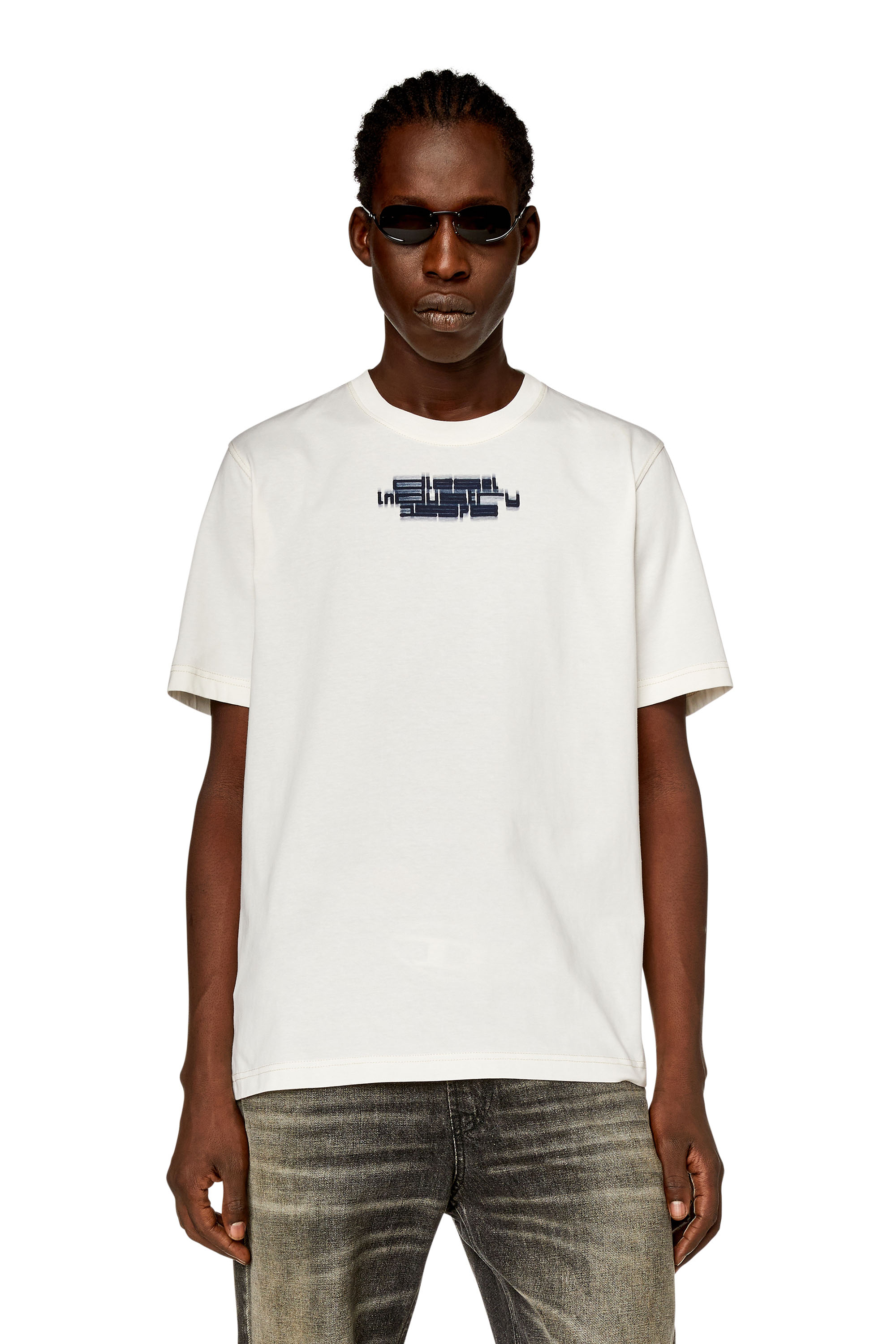 Diesel - T-shirt con stampa Diesel Industry sfumata - T-Shirts - Uomo - Bianco