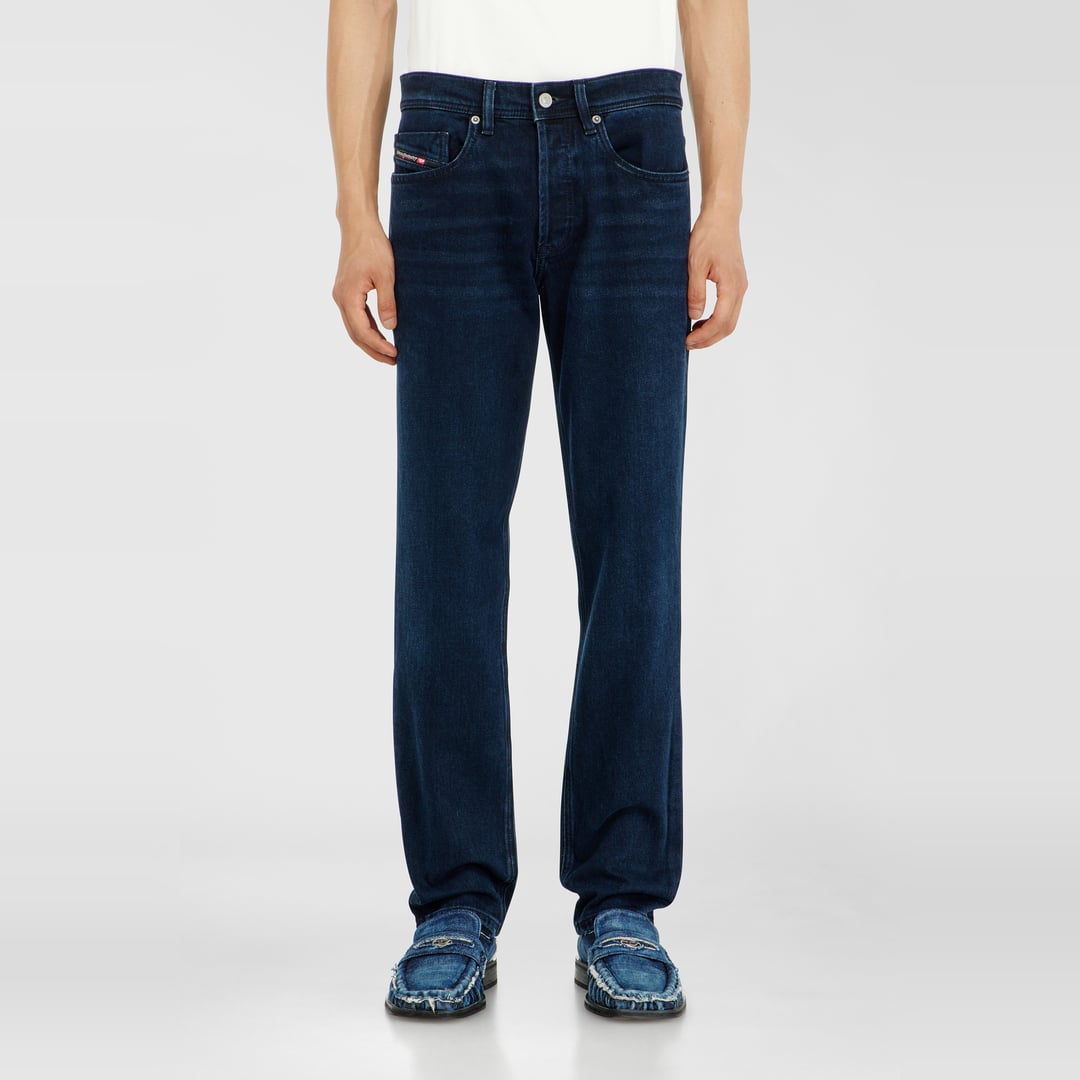 Diesel Jeans Regular Taille Moyenne 2023 D-Finitive, Bleu foncé, Fermeture boutonnée