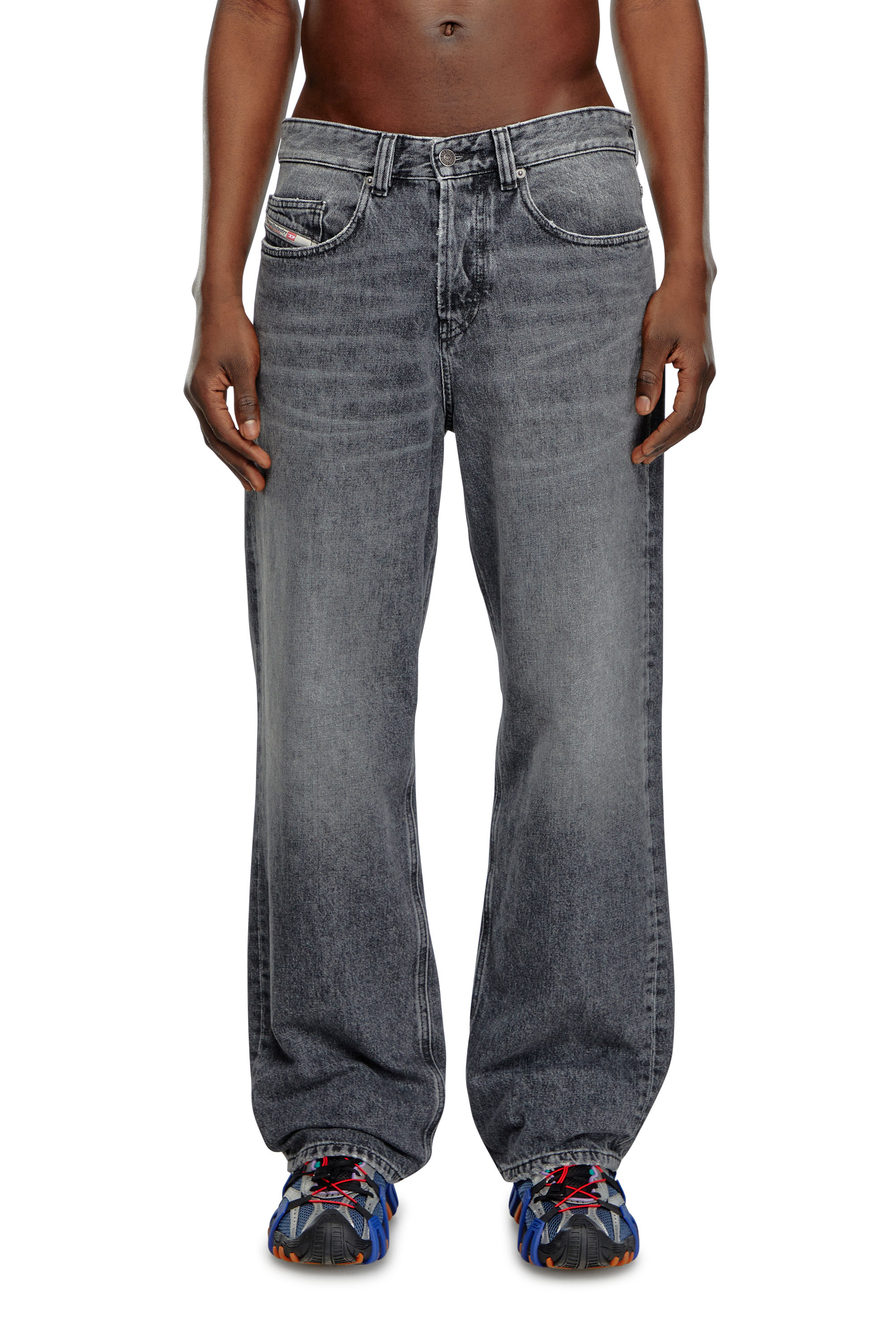 Diesel - Straight Jeans - 2001 D-Macro - Jeans - Man - Grey