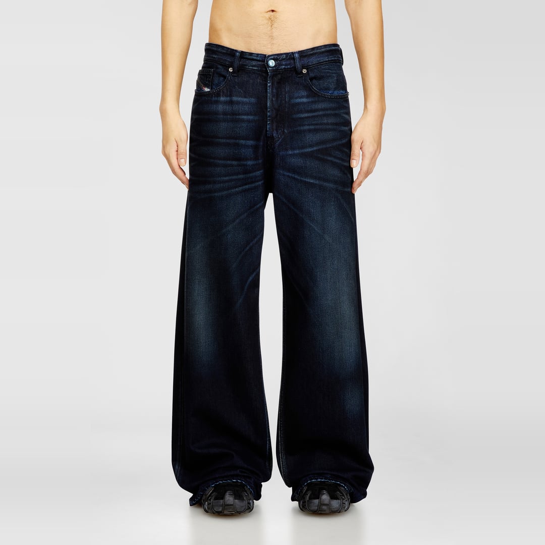 Diesel Men's Blue Relaxed Jeans Low Waist D-Rise, Dark Button Fly Size 34 - Image 1