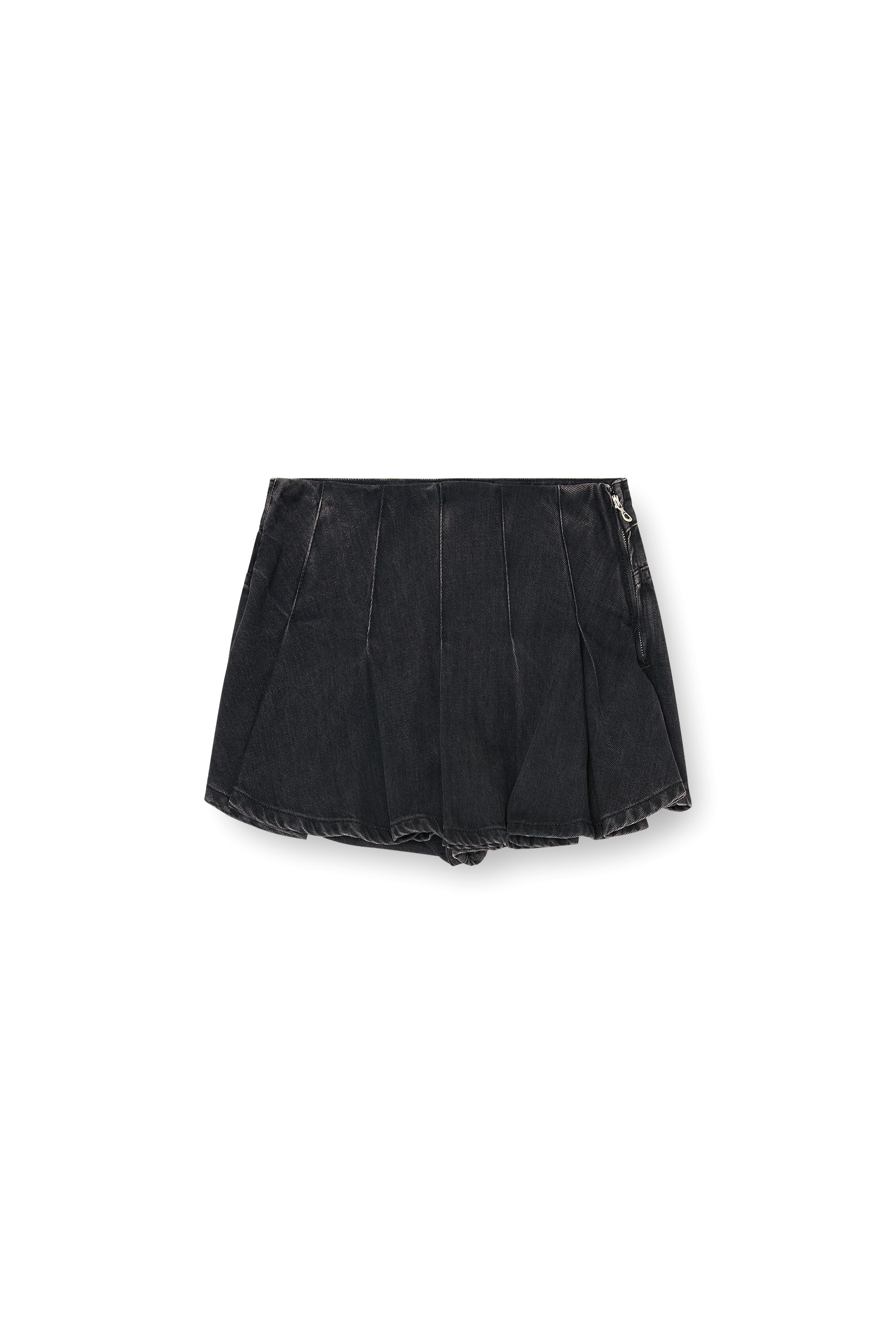 Diesel - DE-ROX, Woman's Shorts in denim with pleated front in Black - 4