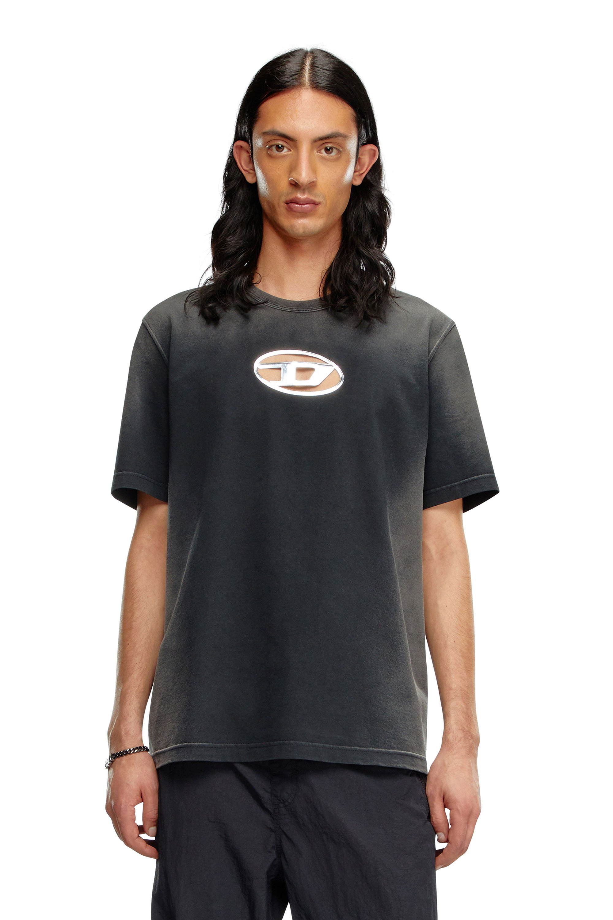 Diesel - Camiseta desteñida con logotipo Oval D recortado - Camisetas - Hombre - Negro
