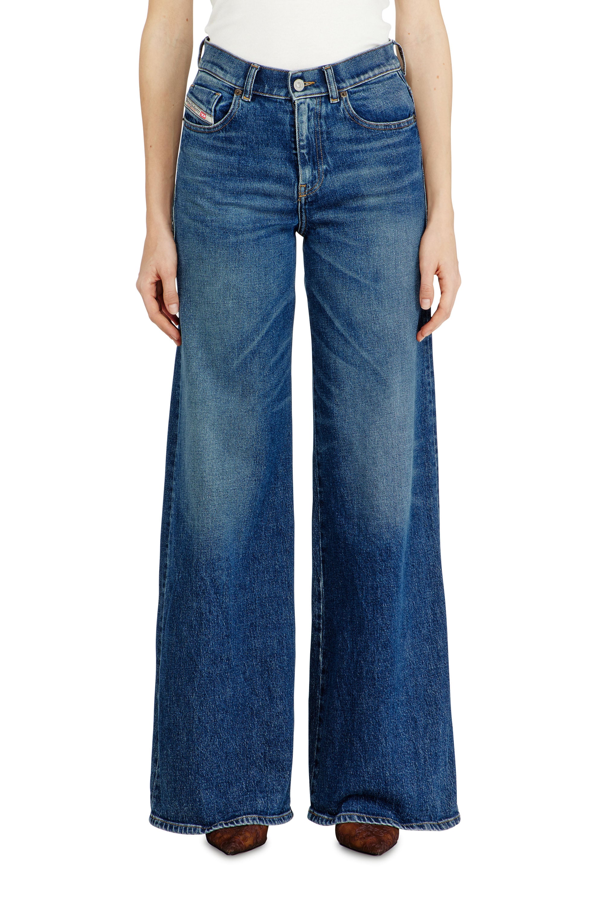 Diesel Damen Blau Flare Jeans Regular Waist 1978 D-Akemi, Mittel, Reißverschluss Größe 30