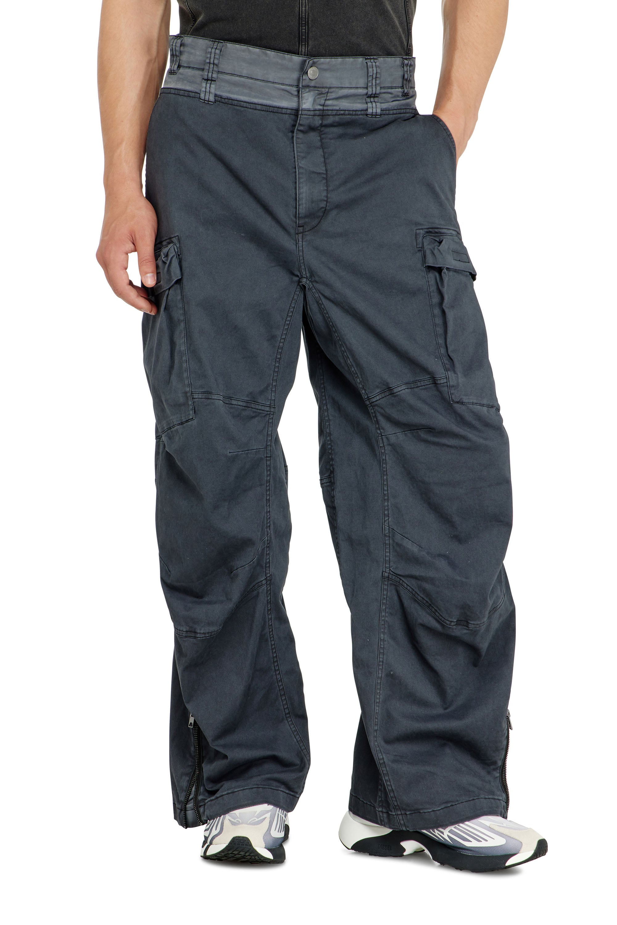 Diesel - Cargo pants in cotton and nylon - Pants - Man - Blue