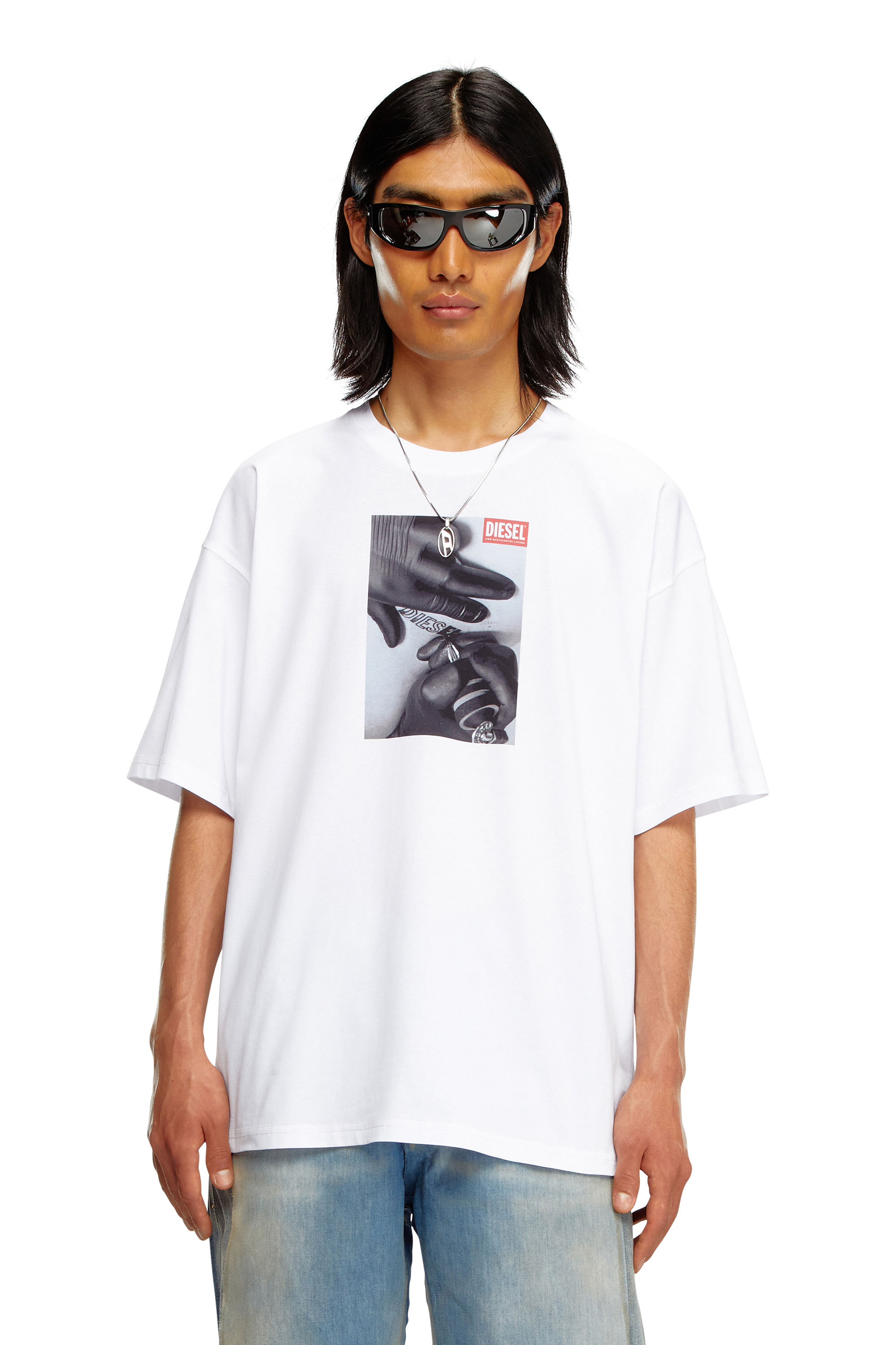 Diesel - T-shirt con stampa guanto tattoo - T-Shirts - Uomo - Bianco