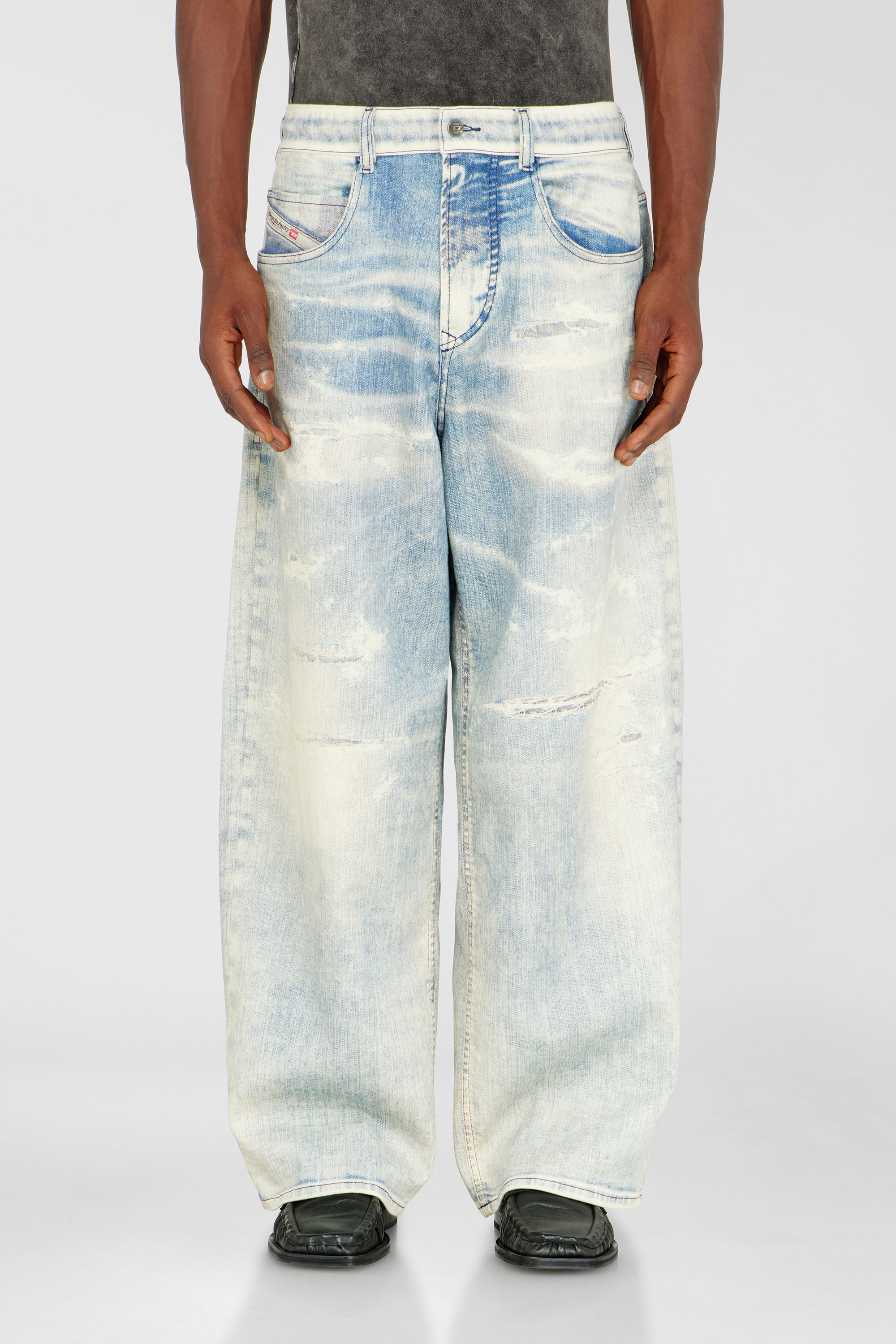 Diesel Relaxed Regular Waist 2097 D-Enim-M Joggjeans, Light blue, Zip fly