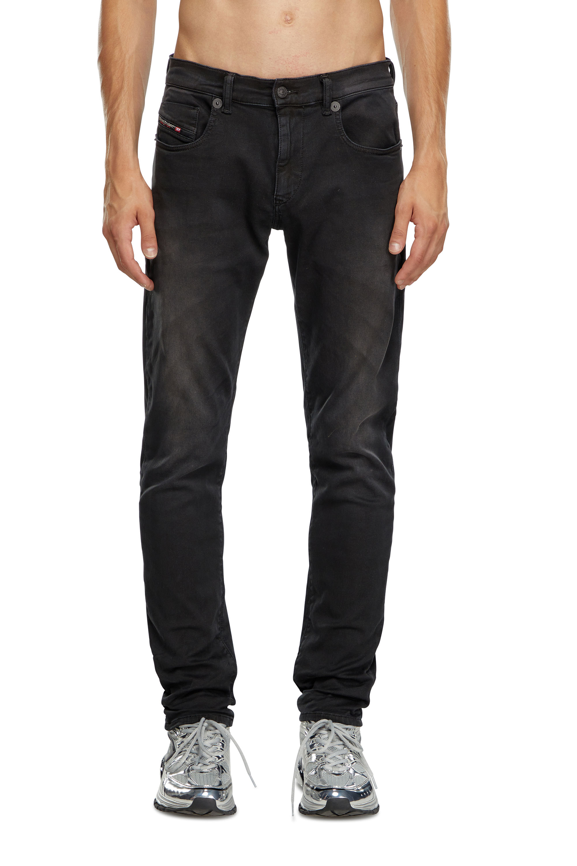 Diesel - Slim 2060 D-Strukt Joggjeans - Jeans - Man - Black