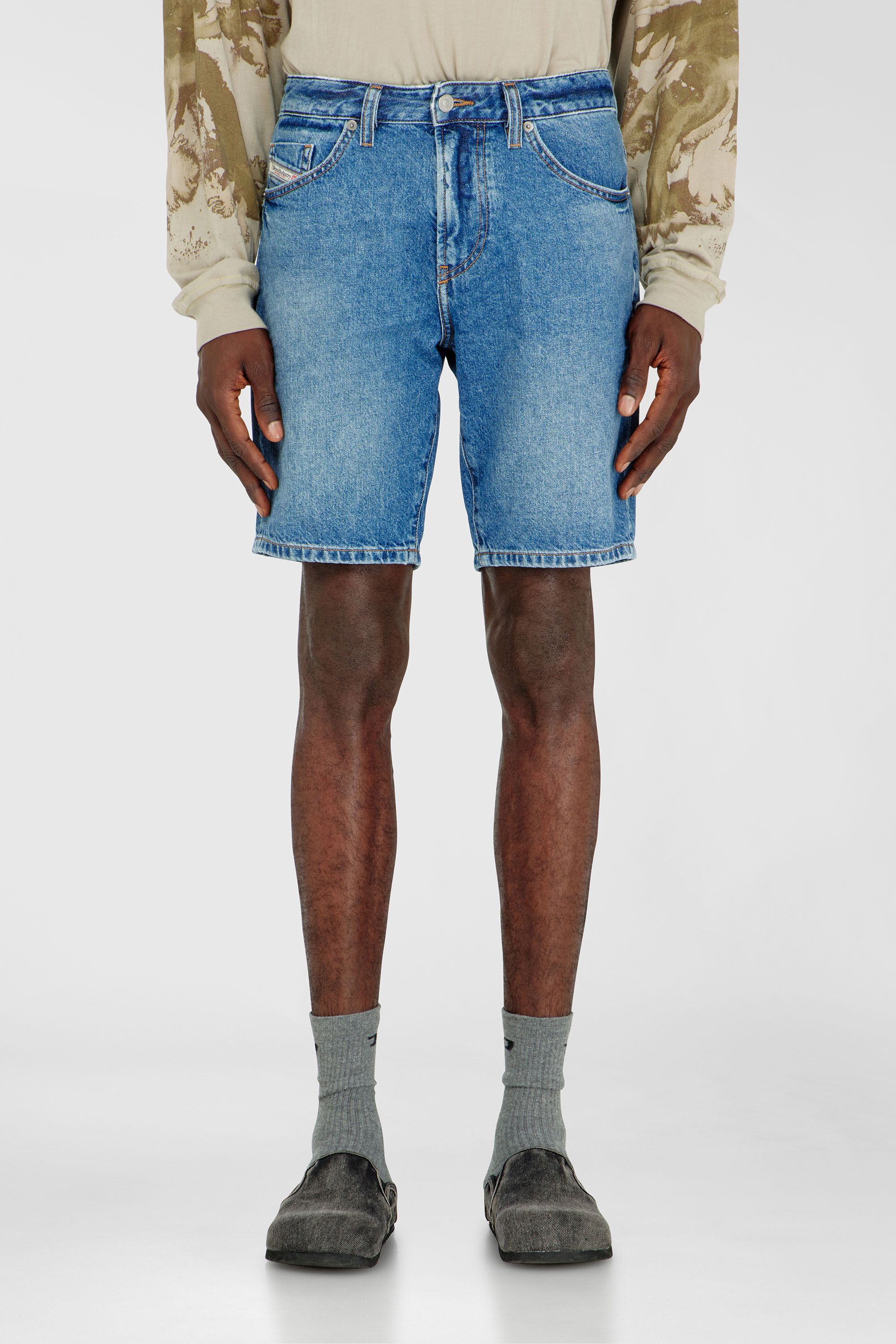 Diesel - Slim shorts in clean-wash denim - Denim short pants - Man - Blue