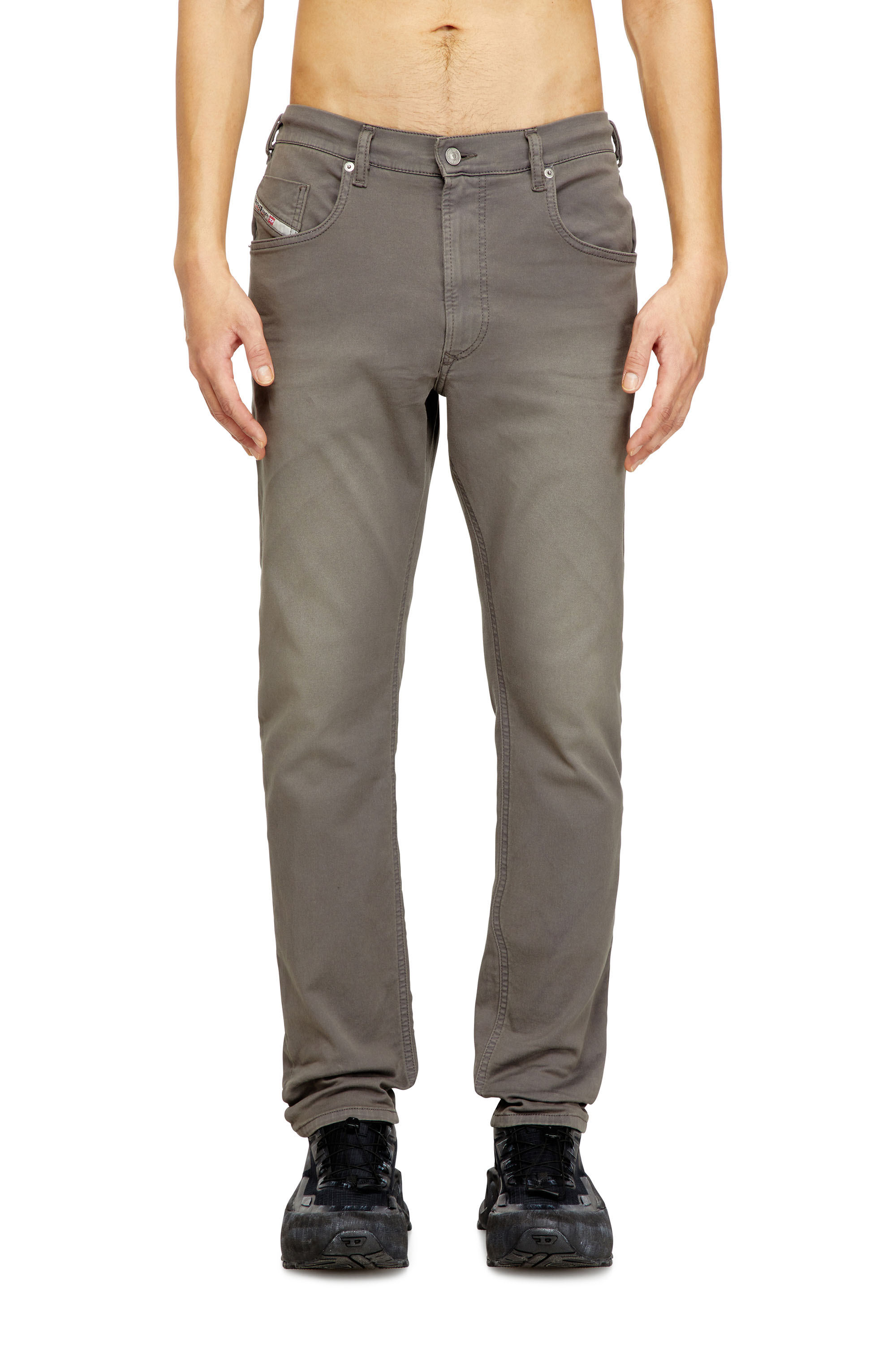 Diesel - Man's Regular 2032 D-Krooley-BW Joggjeans&reg; 0670M, Grey - 2