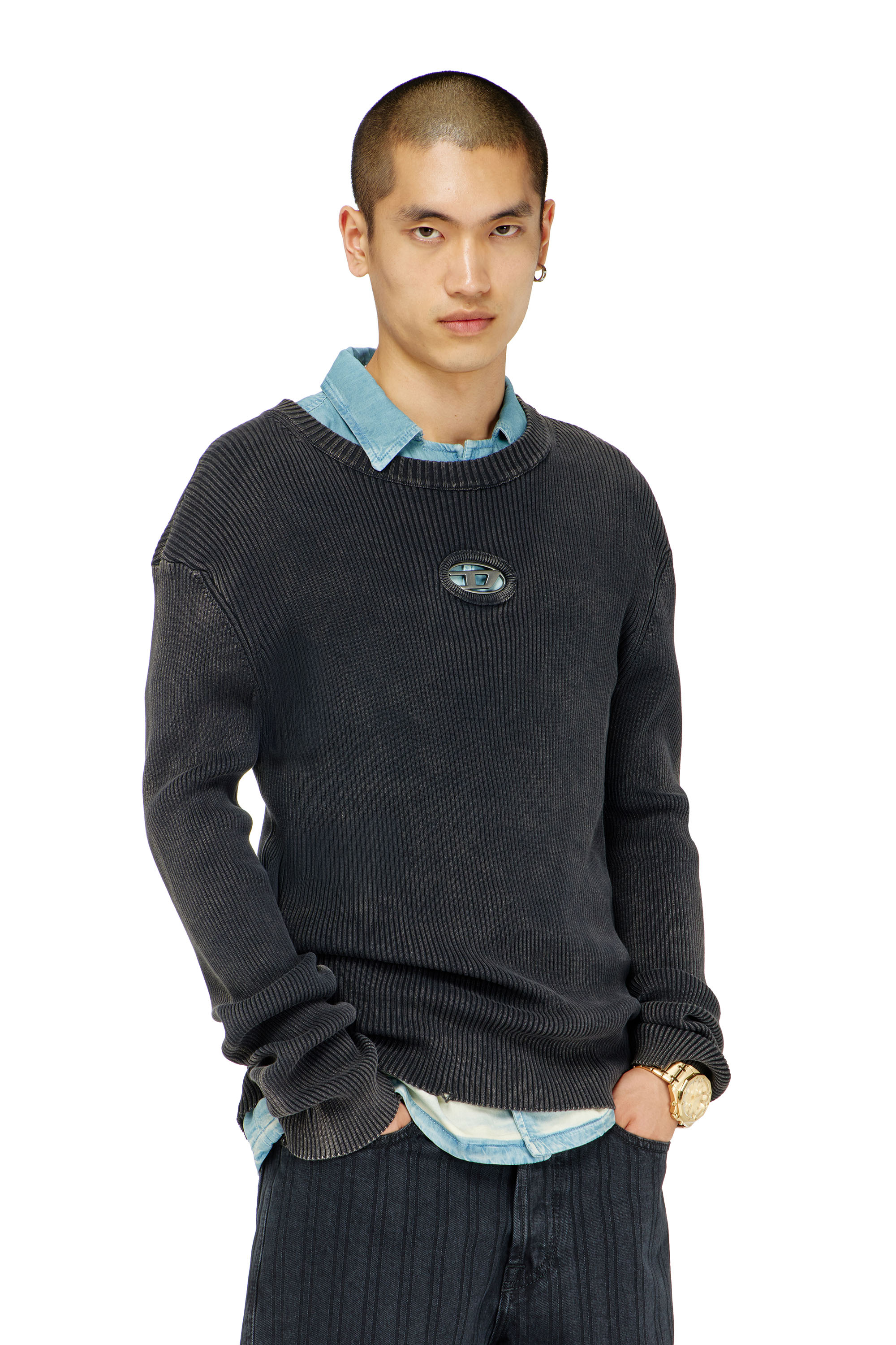 Diesel – Distressed jumper with cut-out logo – T-Shirts – Man – Black