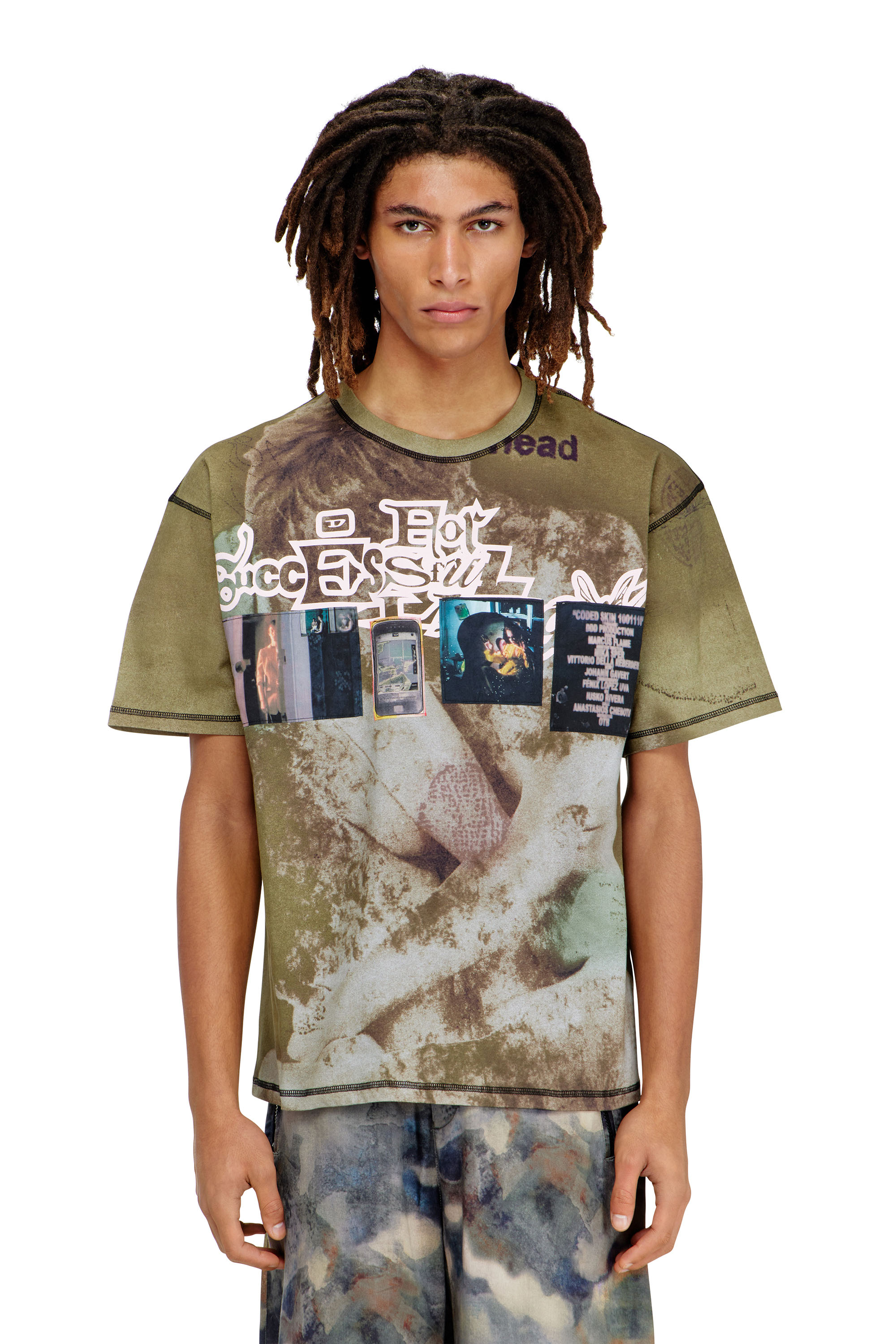 Diesel Homem Verde - Relaxed T-Shirt With All-Over Prints And Patches - T-Shirts - Man Grande