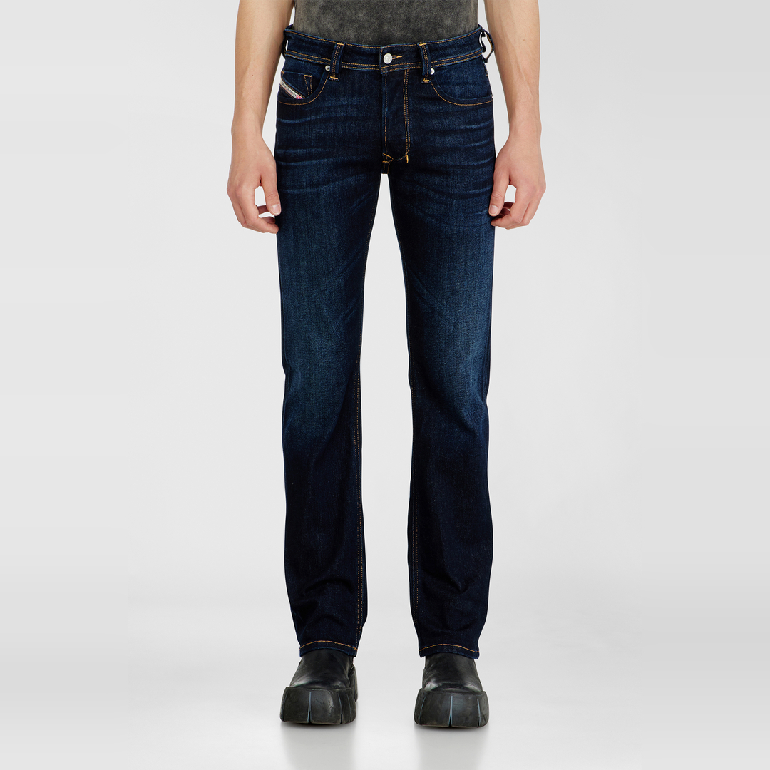 Diesel Jeans Regular Taille Basse 1985 Larkee, Bleu foncé, Fermeture boutonnée