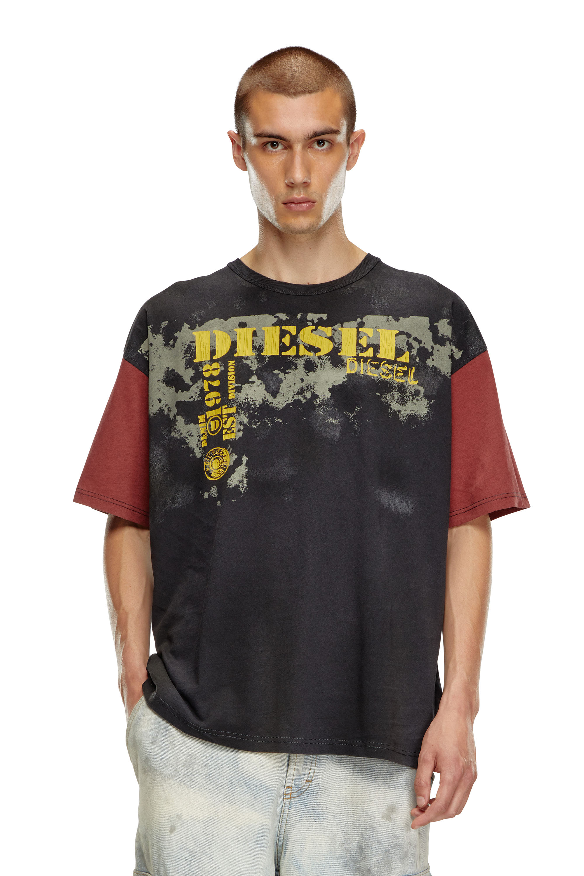 Diesel - Colour-Block-T-Shirt mit Dirty-Effekten - T-Shirts - Herren - Bunt