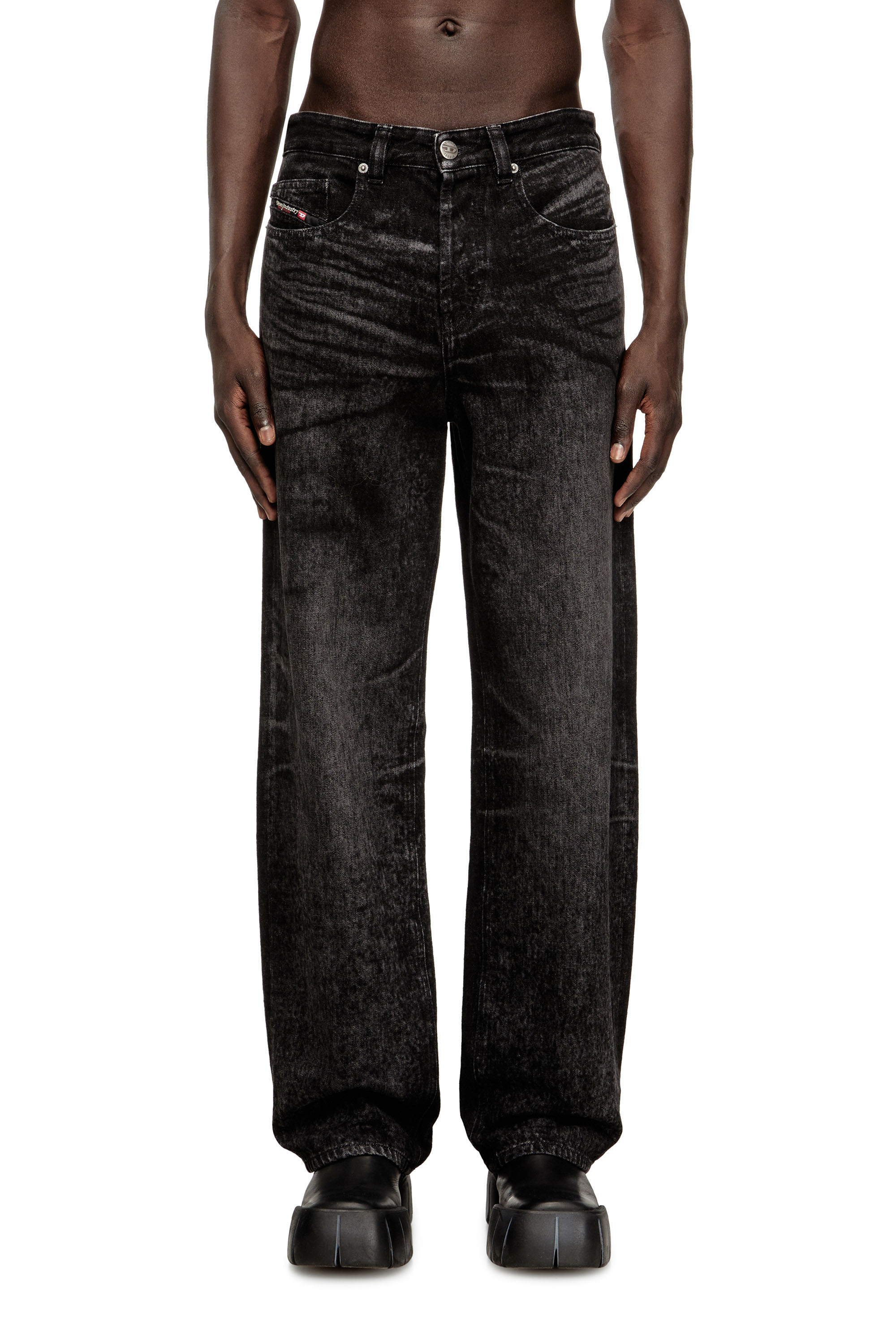 Diesel Relaxed Fit Wide Leg Trousers With Pockets In Black