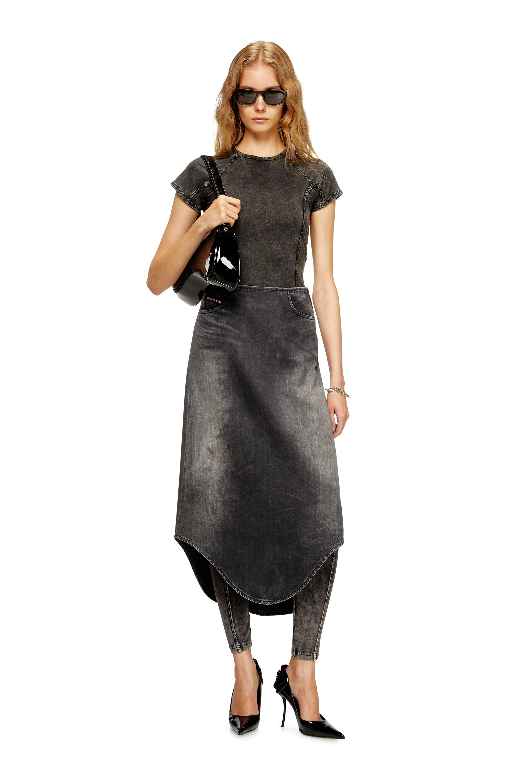 Diesel - DE-PLUMY-S, Woman's Denim midi skirt with shadow effect in Black - 2