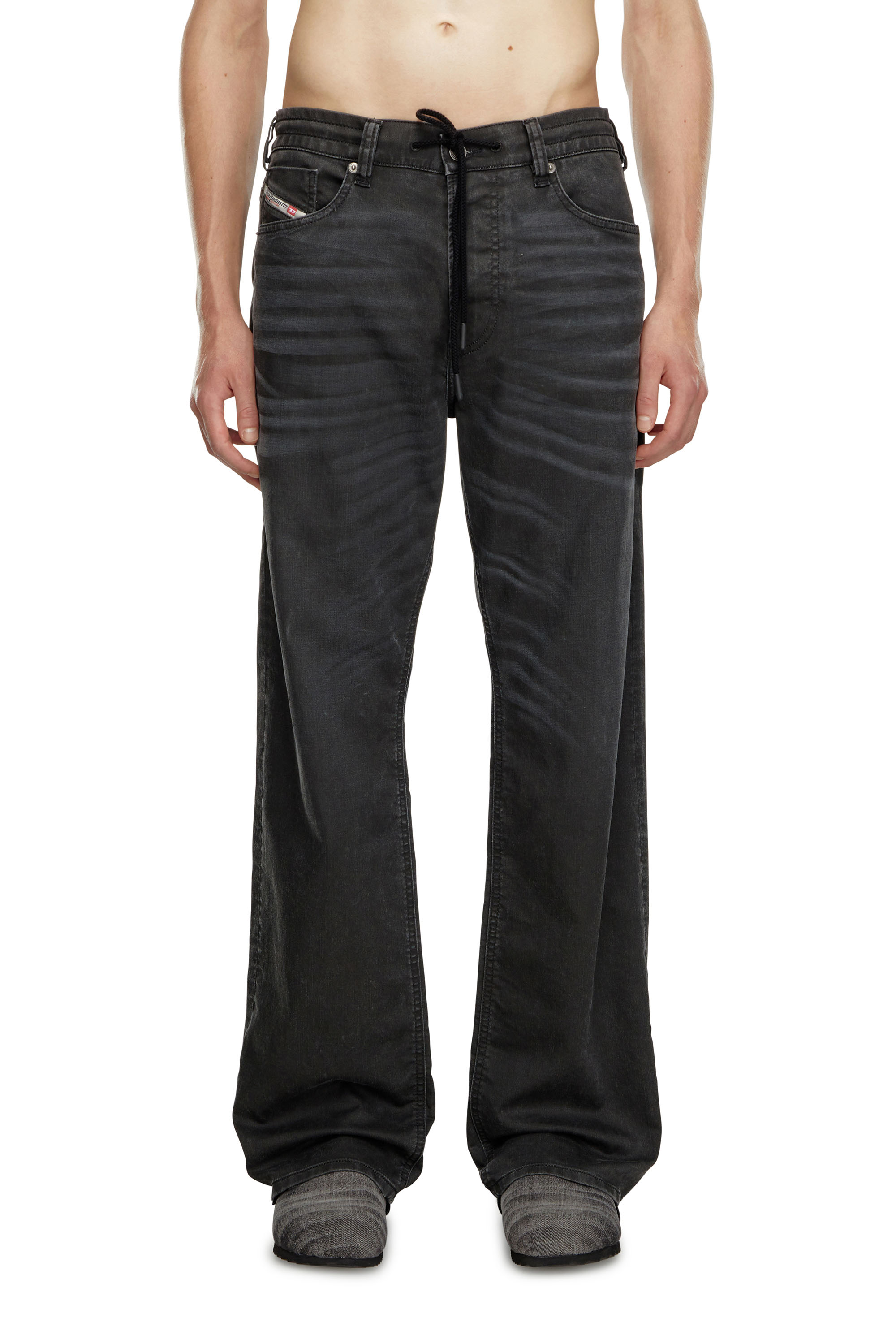 Shop Diesel Relaxed 2080 D-reel Joggjeans In Black