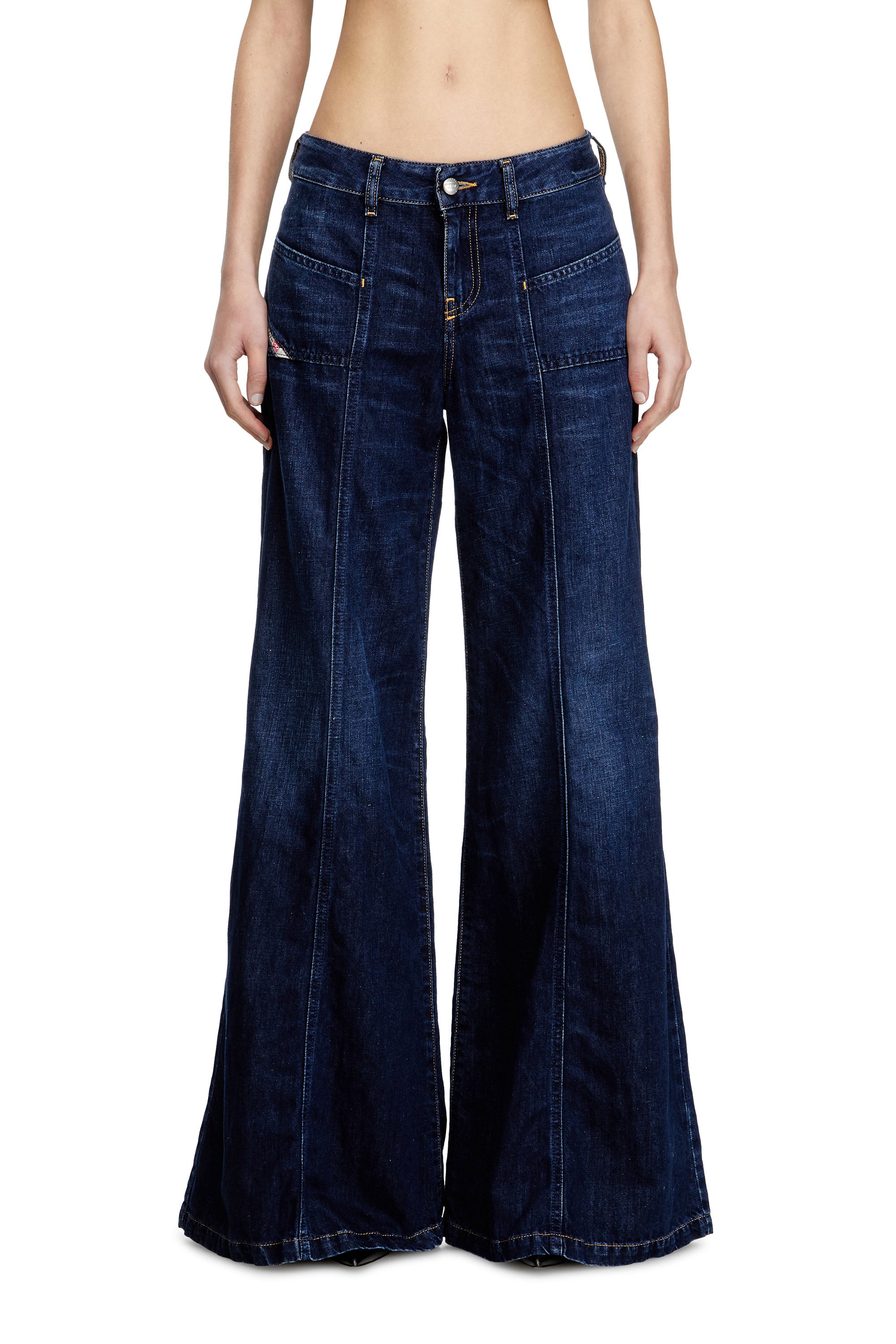 Diesel Flare Jeans Low Waist D-Akii, Dark blue, Zip fly
