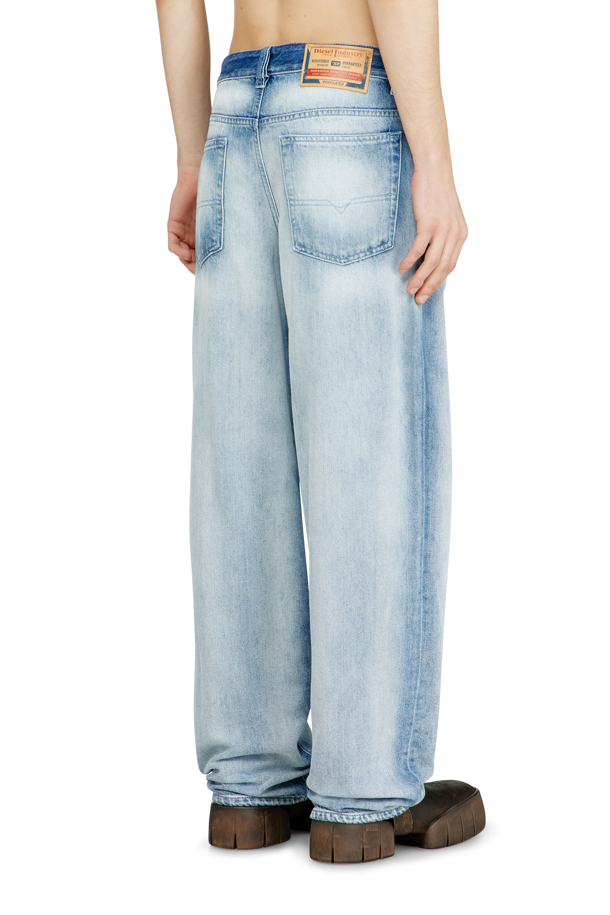 Diesel - Man's Relaxed Jeans 2001 D-Macro 09P29, Light Blue - 3