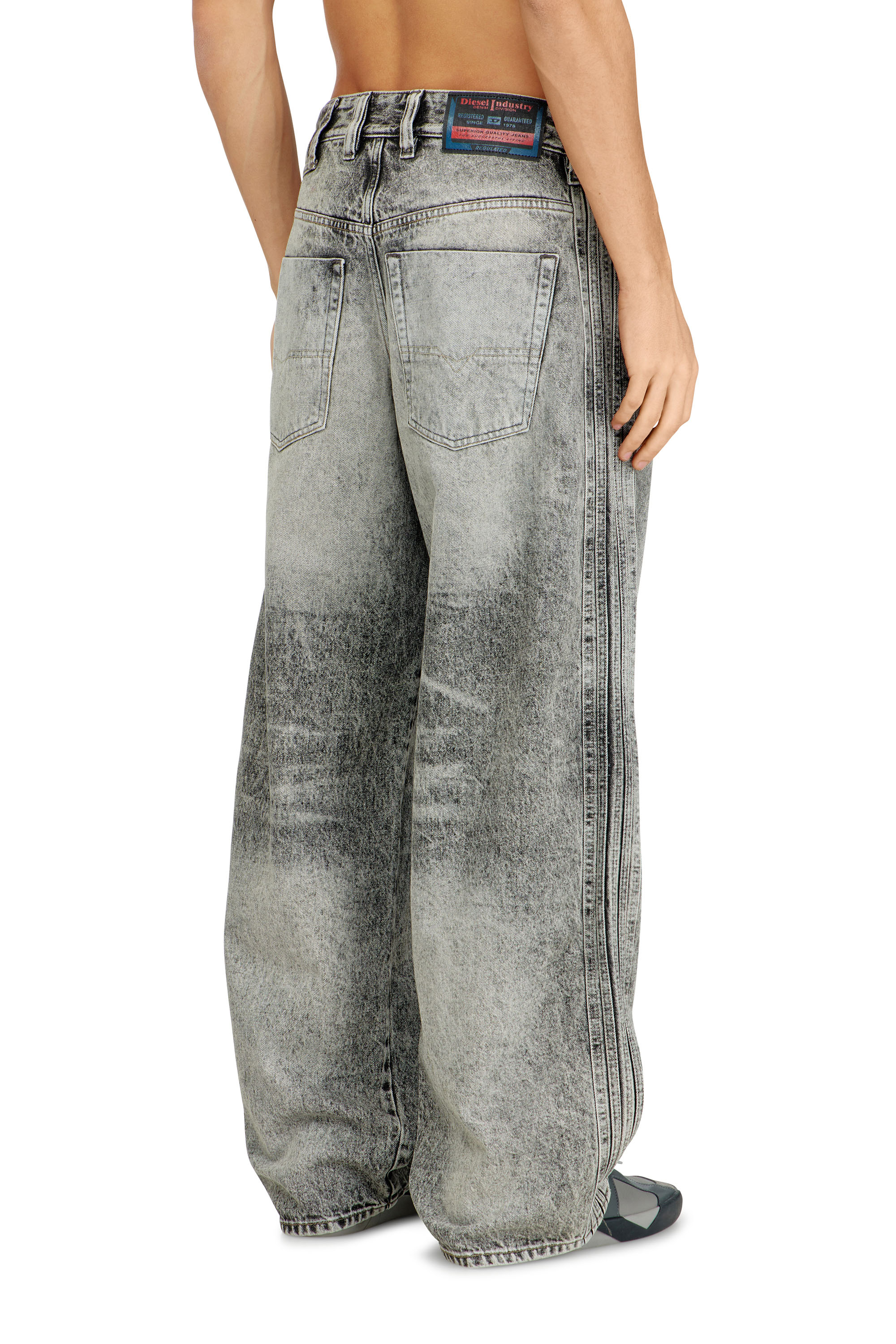 Diesel - Unisex's Relaxed Jeans 1997 D-Enim-M 09P11, Light Grey - 3