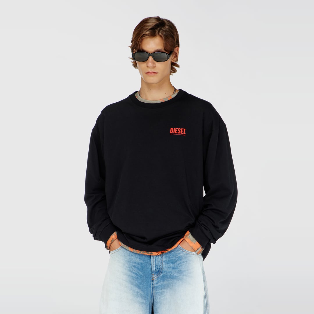 Diesel - Relaxed long-sleeve T-shirt with Biscotto logo - T-Shirts - Man - Black