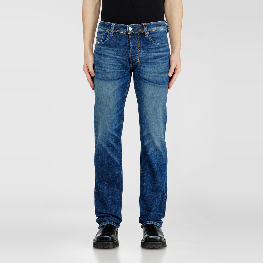 Diesel Jeans Regular Taille Basse 1985 Larkee, Bleu foncé, Fermeture boutonnée