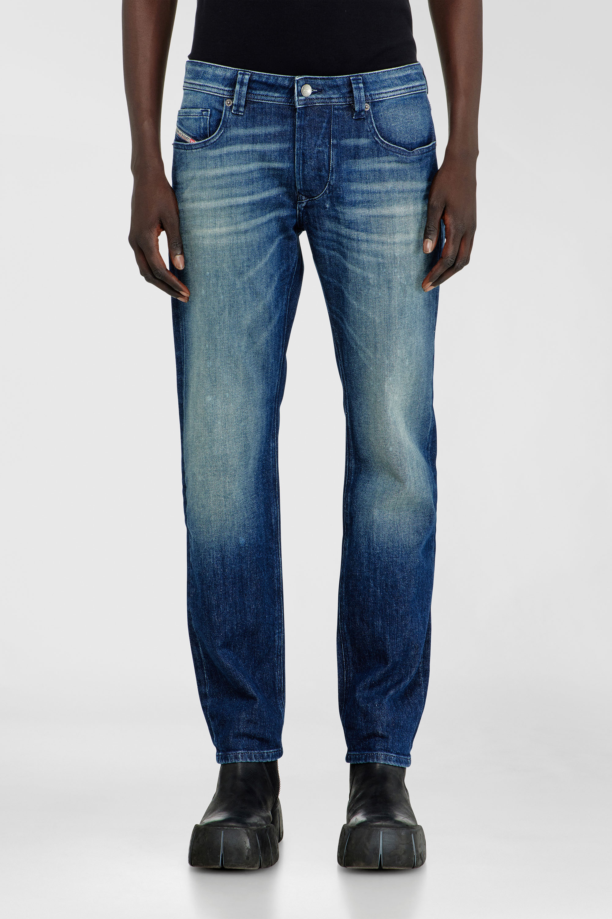 Diesel Regular Jeans Low Waist 1986 Larkee-Beex, Dark blue, Button fly