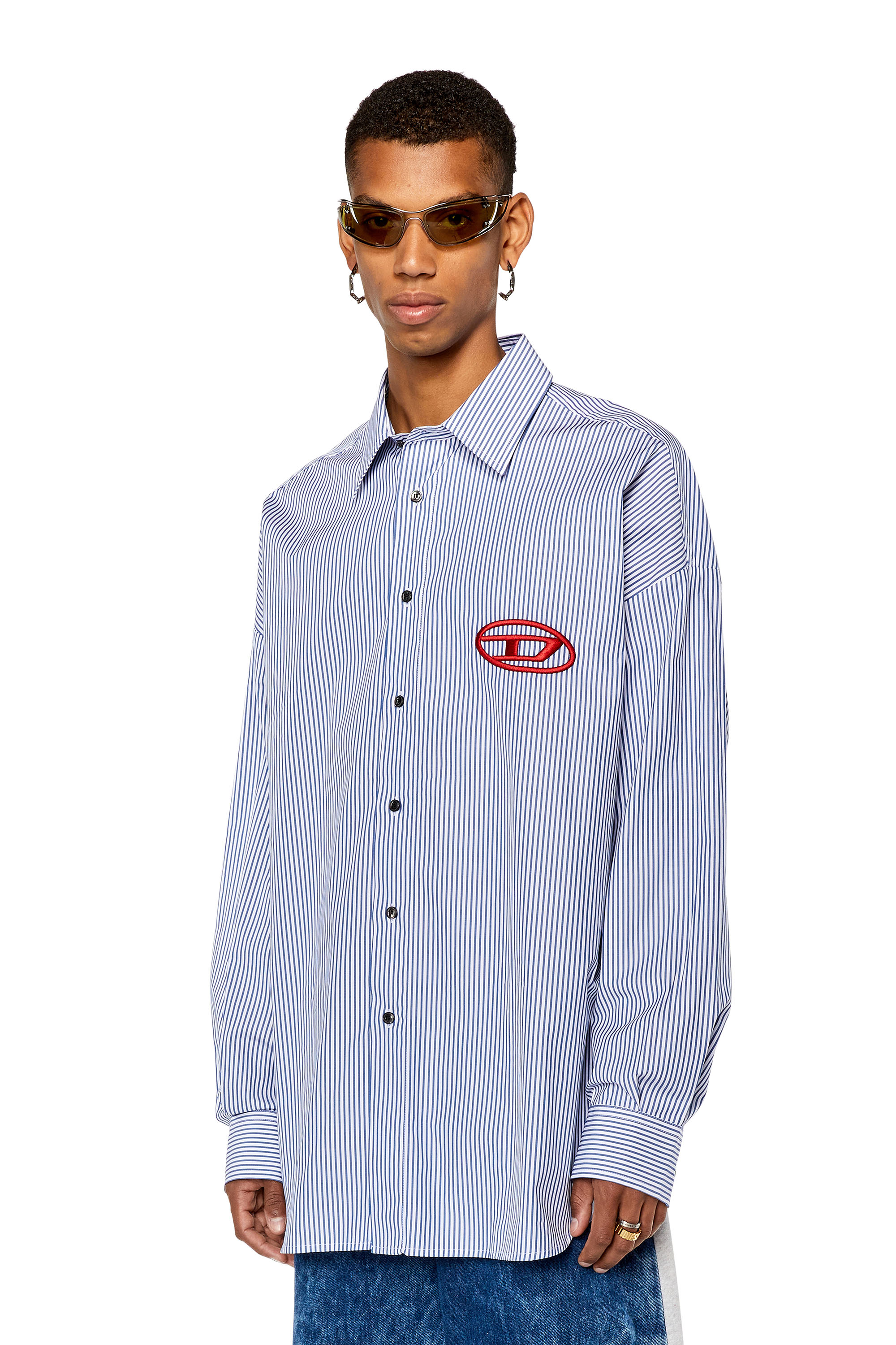 Diesel - Loose fit shirt with embroidered logo - Shirts - Man - Blue