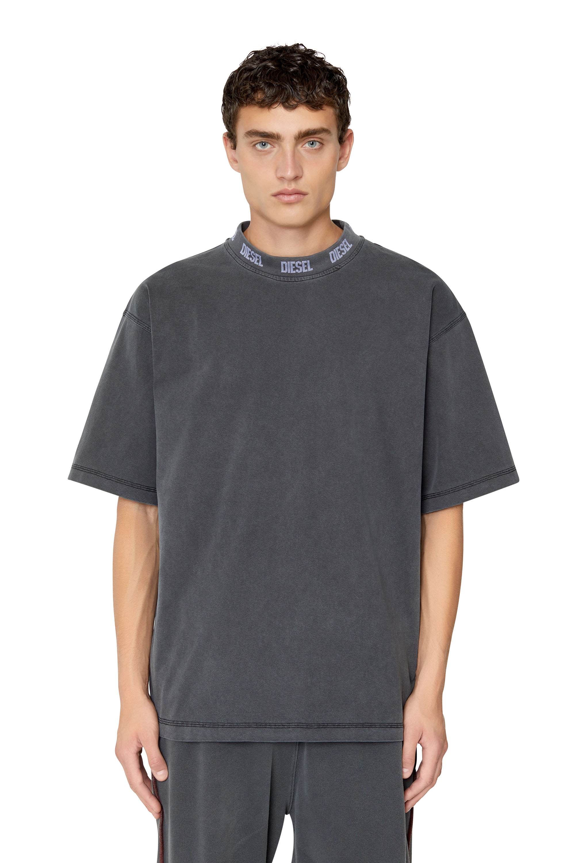Diesel - T-shirt con collo alto decorato da logo - T-Shirts - Uomo - Grigio