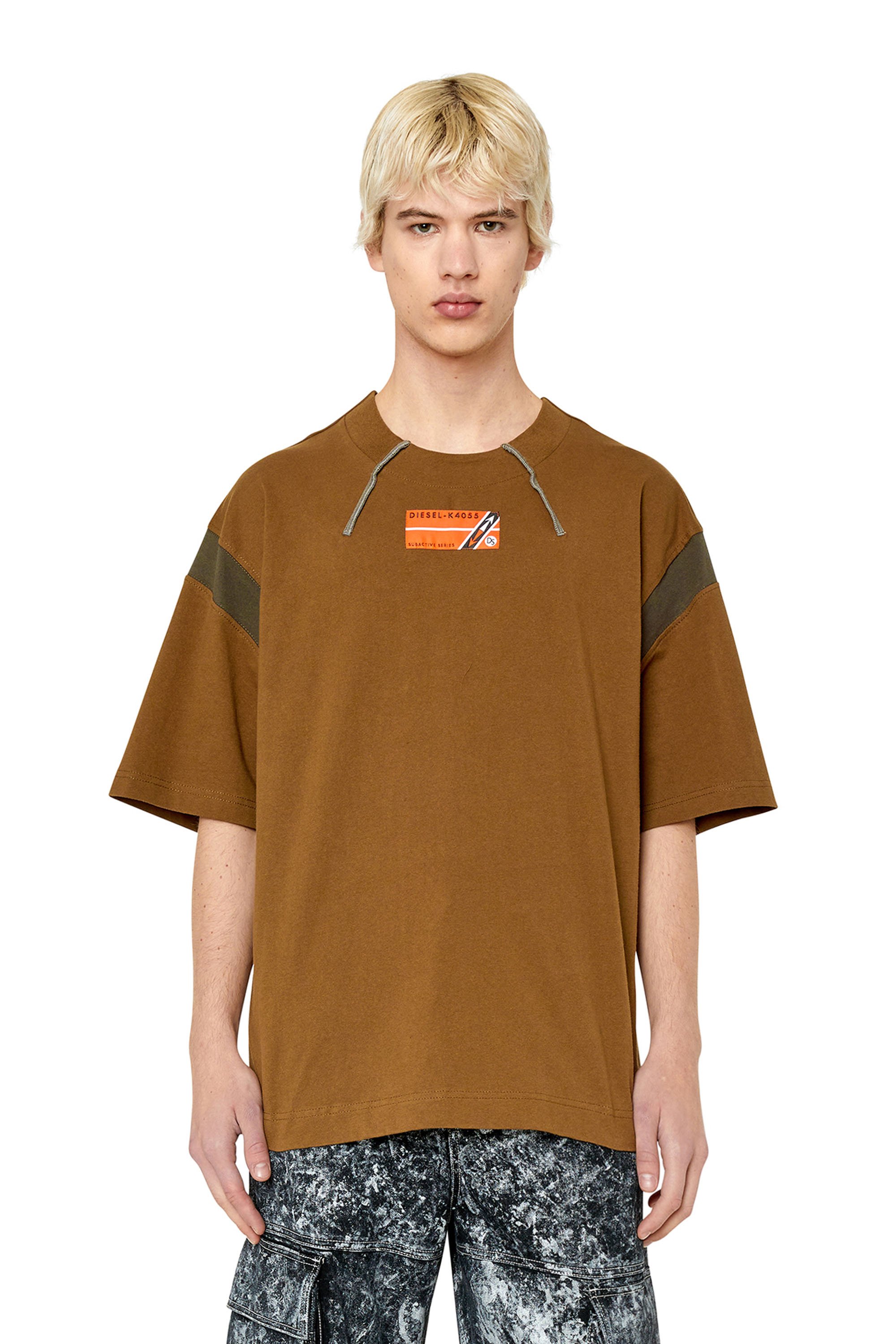 Diesel - T-shirt oversize con bande a contrasto - T-Shirts - Uomo - Marrone