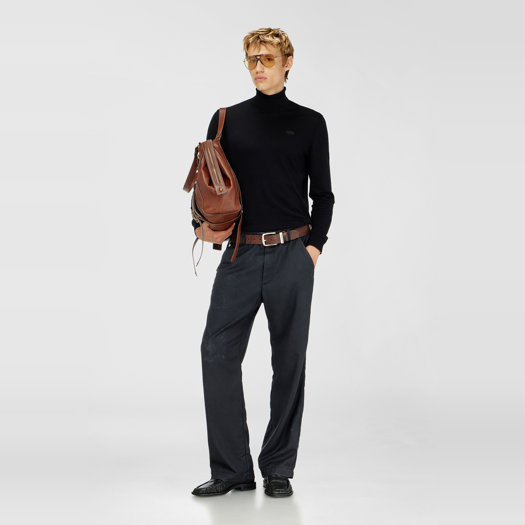 Diesel - Col roulé en coton avec patch logo Oval D - Pull Maille - Homme - Noir