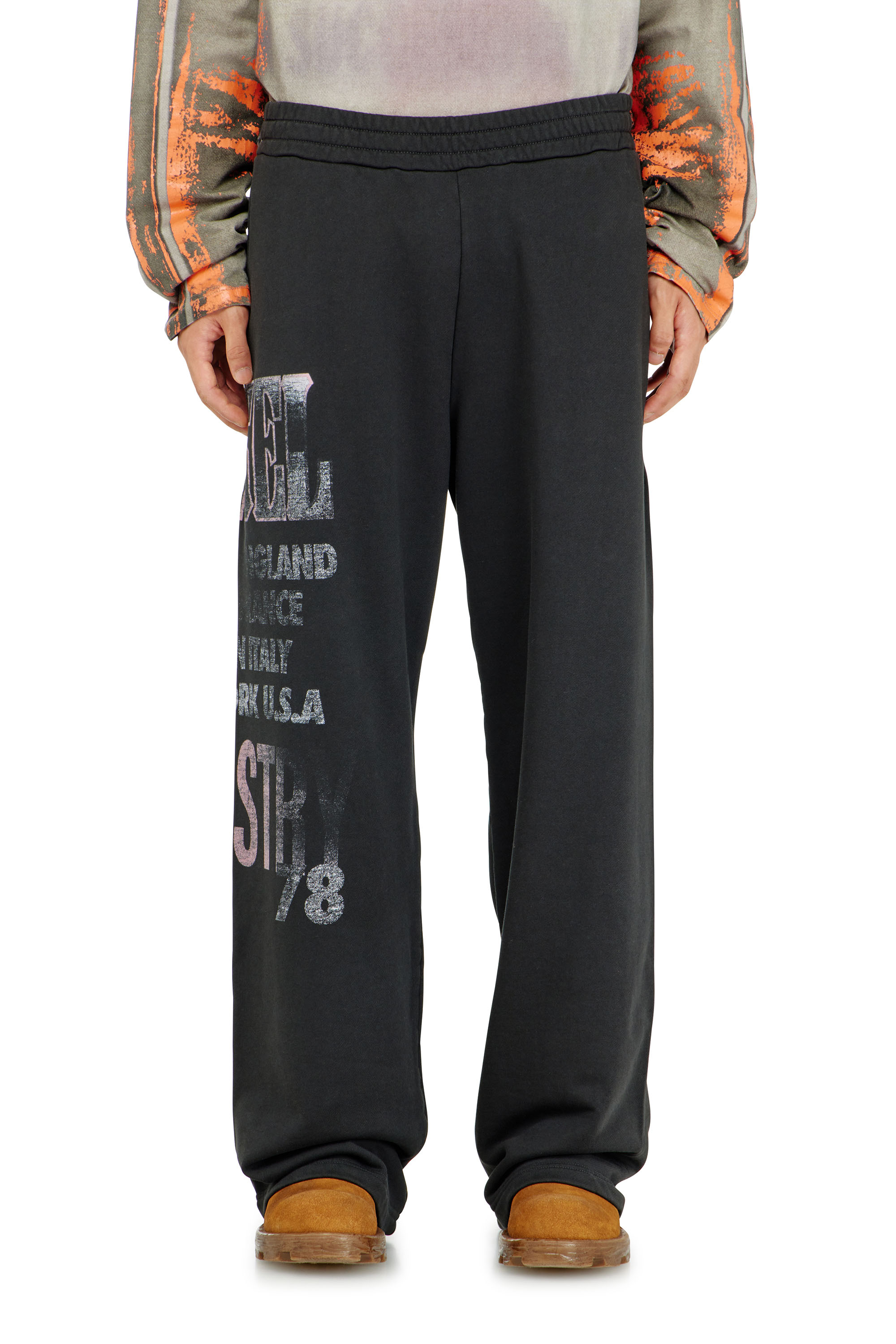 Diesel - Sweatpants with concert graphics - Pants - Man - Black