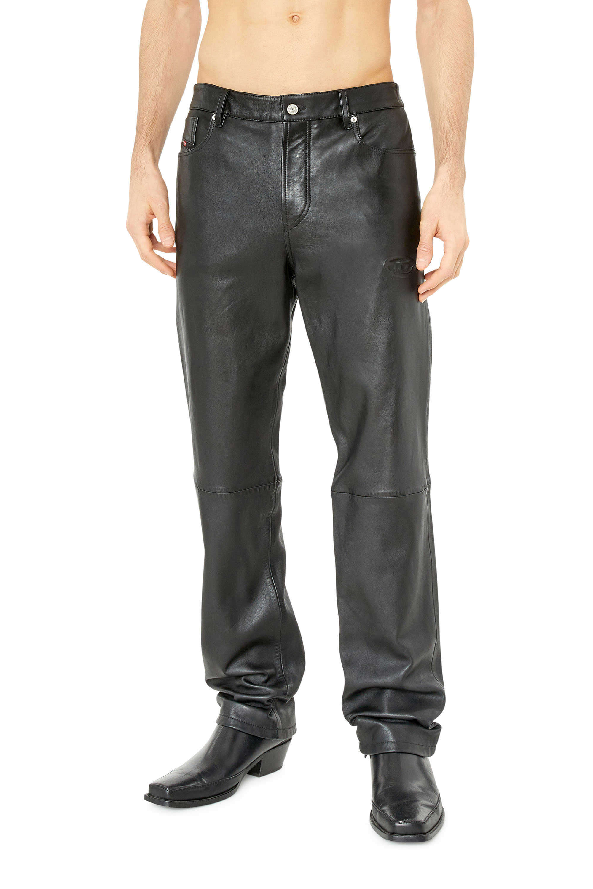 Diesel - Pantaloni in pelle con logo in metallo - Pantaloni - Uomo - Nero