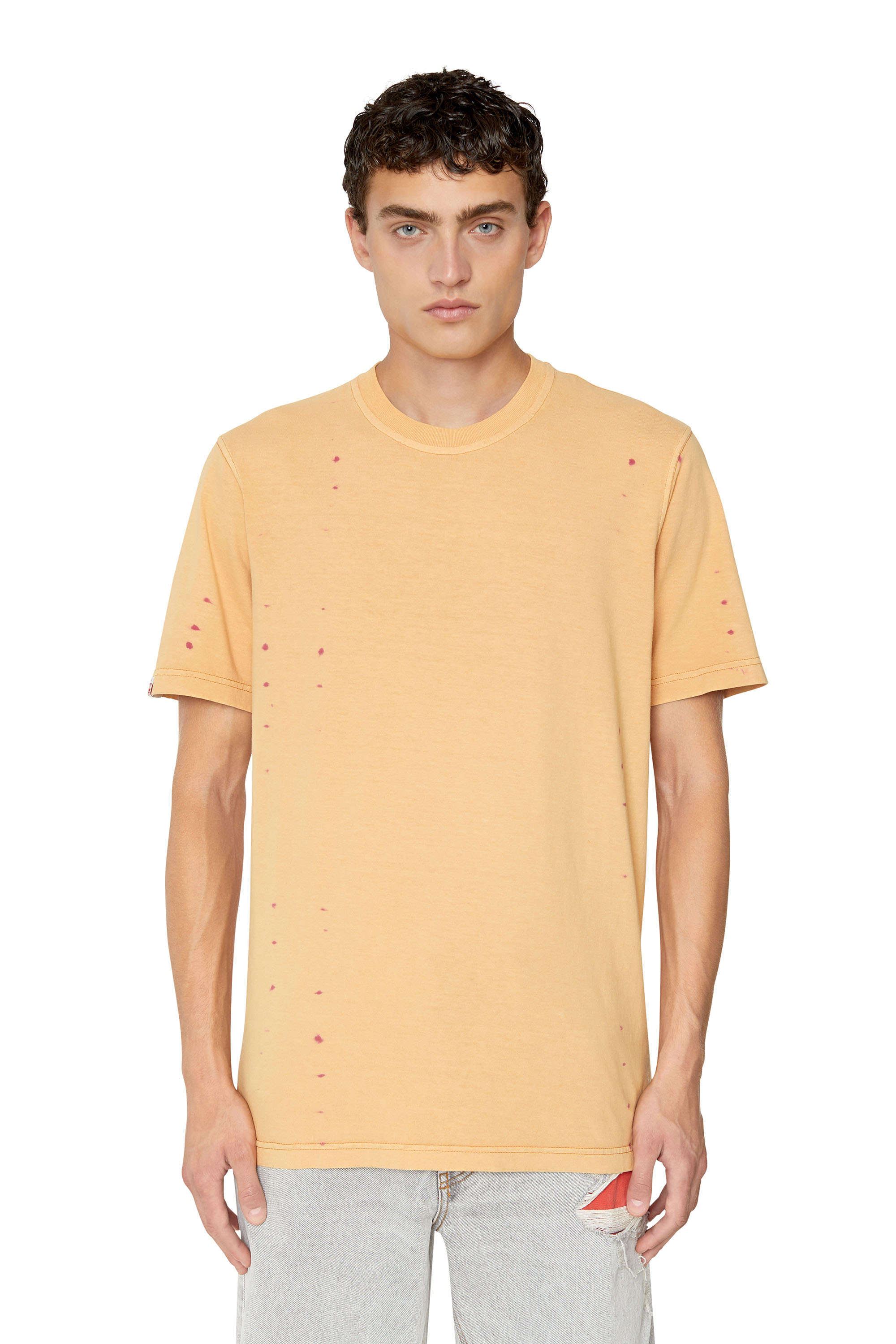 Diesel - T-shirt con trattamento overdyed - T-Shirts - Uomo - Arancione
