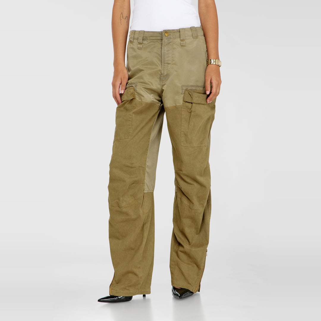 Diesel - Cargo pants in cotton and nylon - Pants - Woman - Green