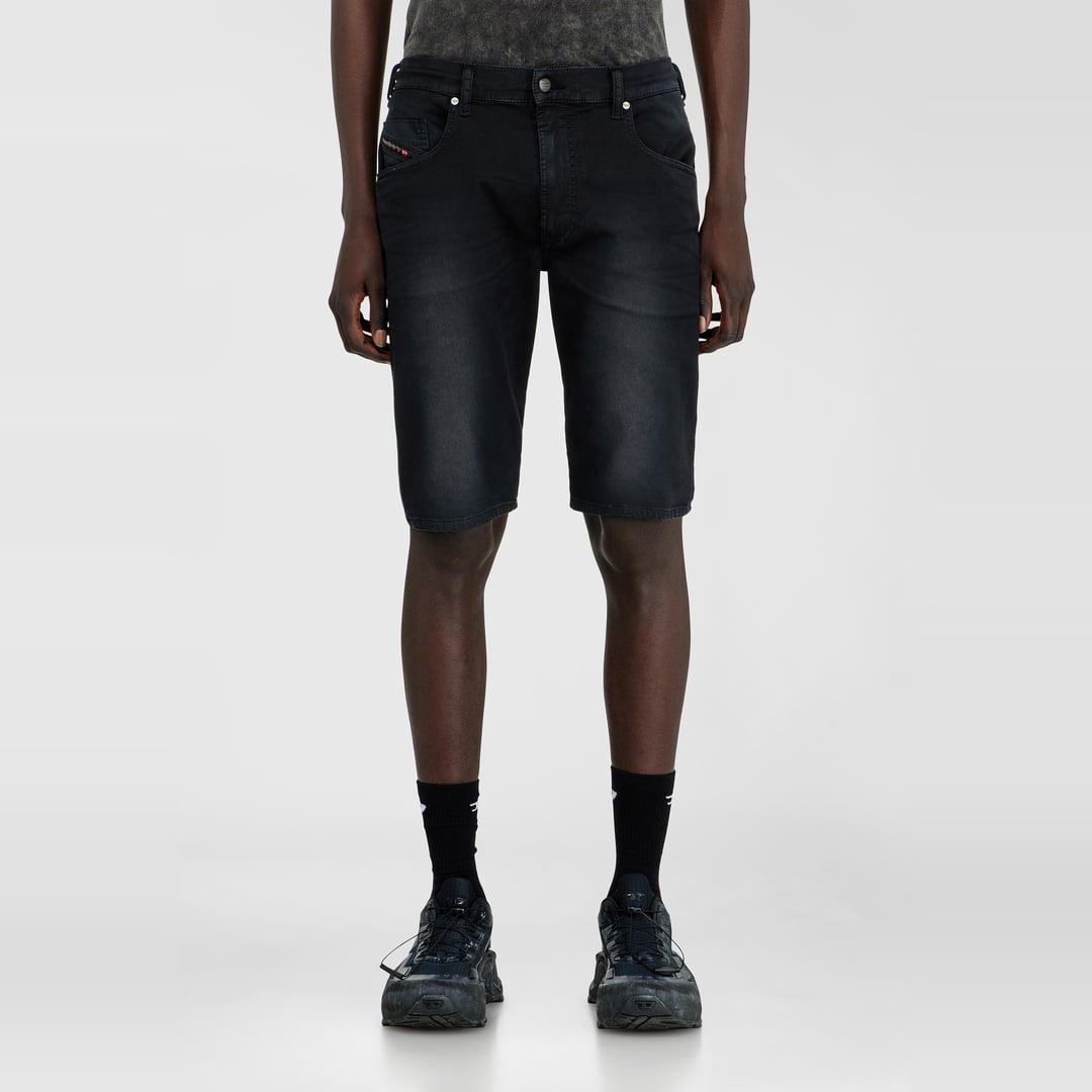 Diesel - Slim shorts in coloured denim - Denim short pants - Man - Black